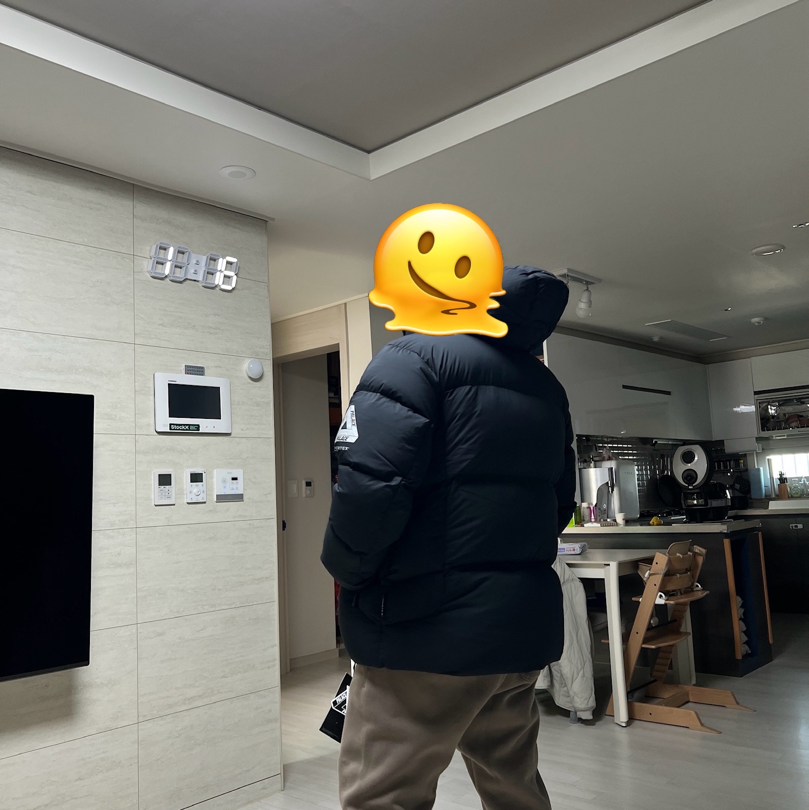 Palace Pertex Matte Balaclava Puffa Black - 23FW, Palace Ripstop Puffa Black - 23FW 착용 스타일 - 3