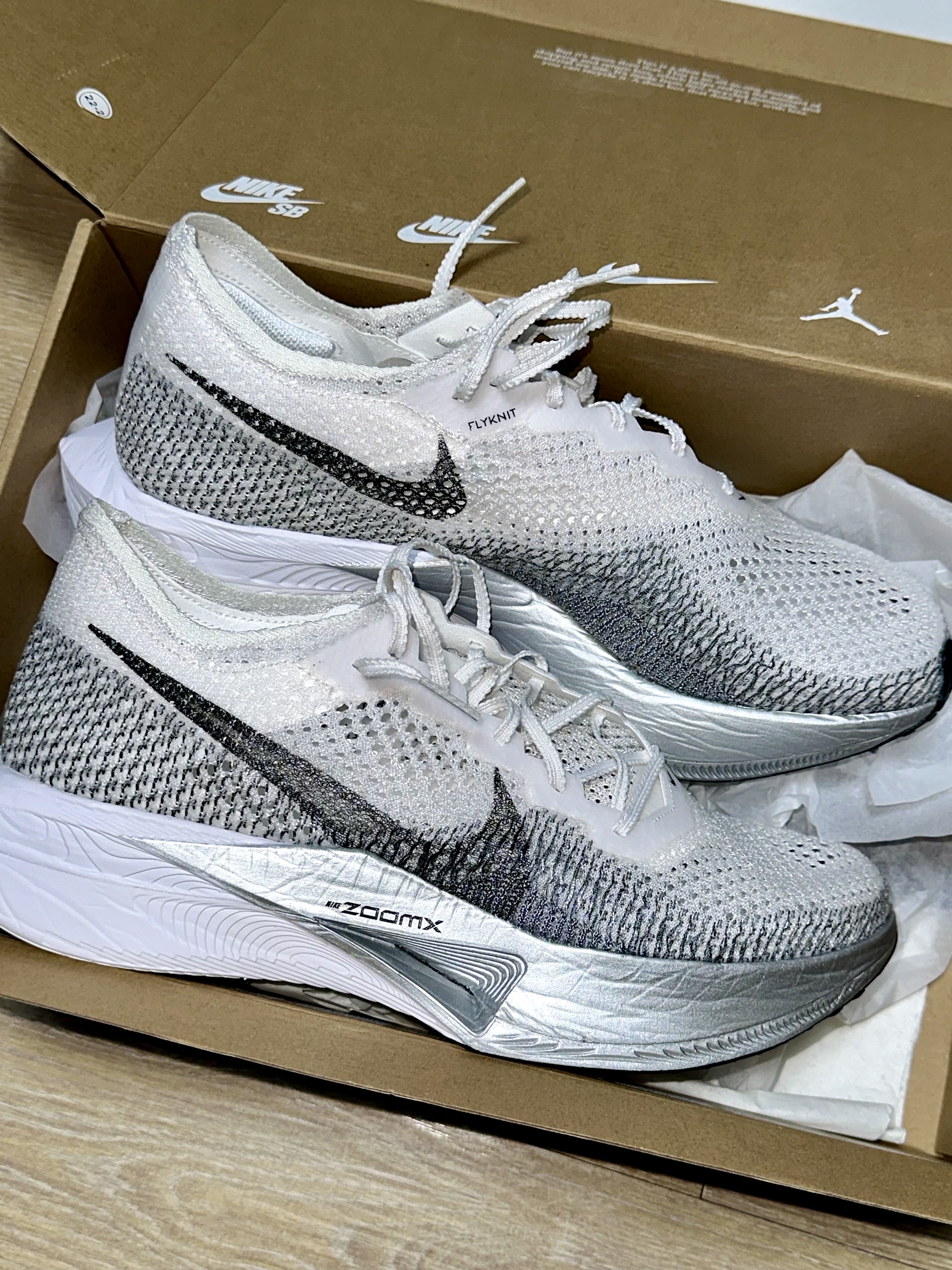 Nike ZoomX Vaporfly Next% 3 White Grey 착용 스타일
