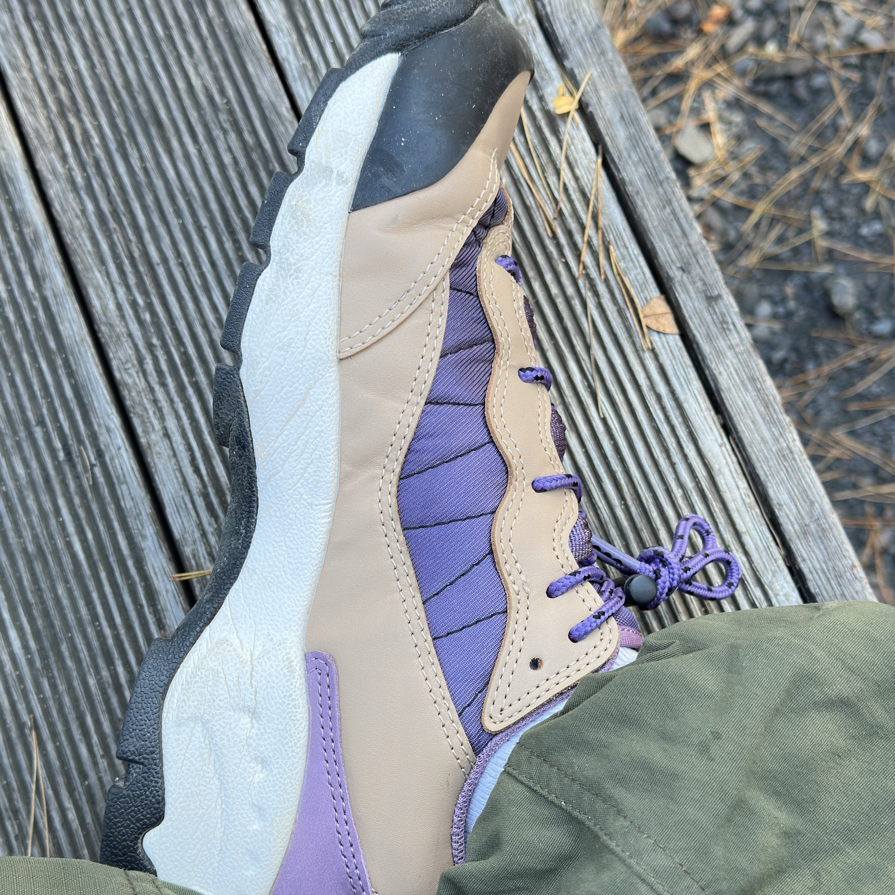 Nike ACG Air Mada Hemp and Canyon Purple 착용 스타일
