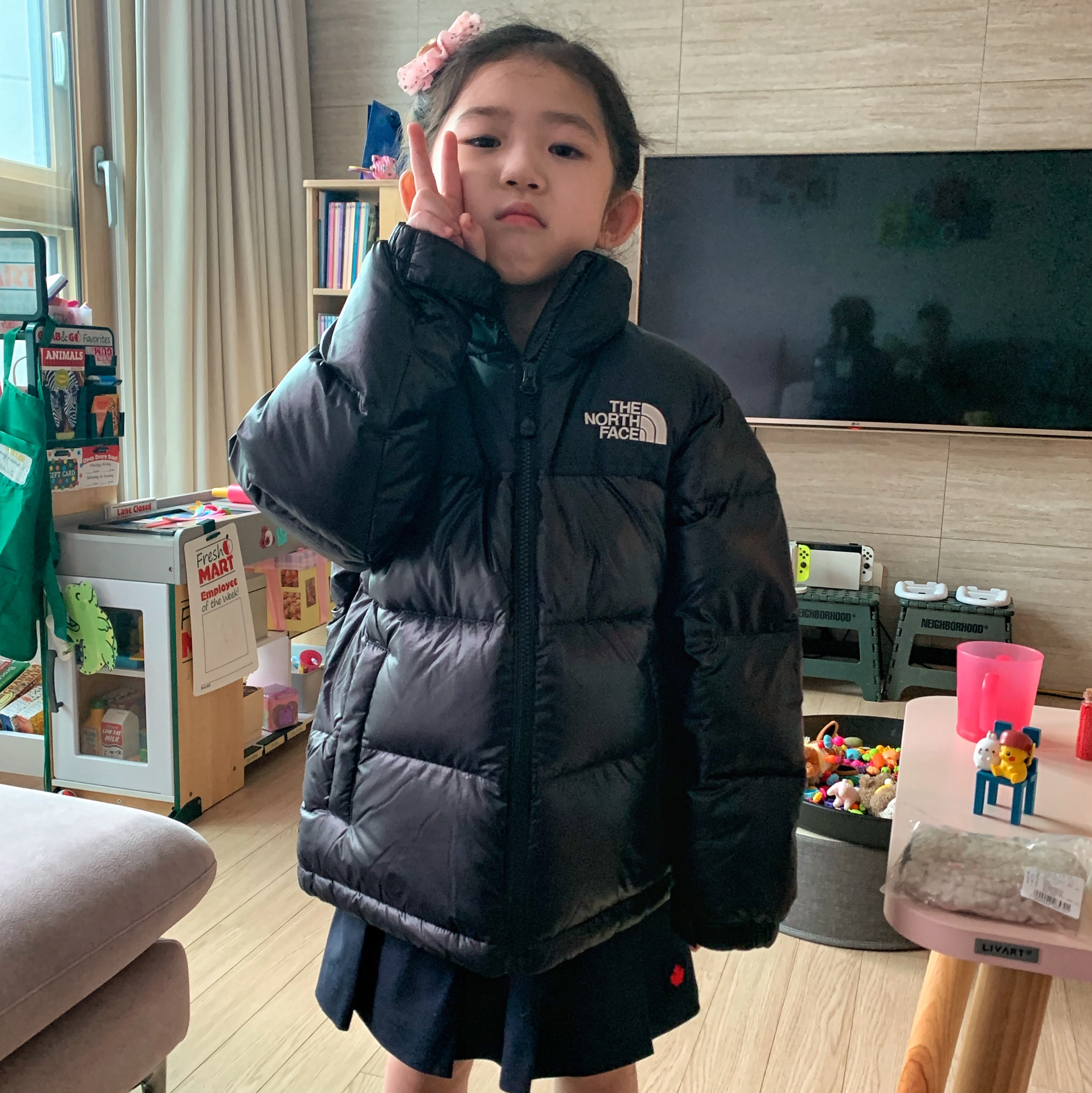 (Kids) The North Face 1996 Eco Nuptse Down Jacket Real Black 착용 스타일