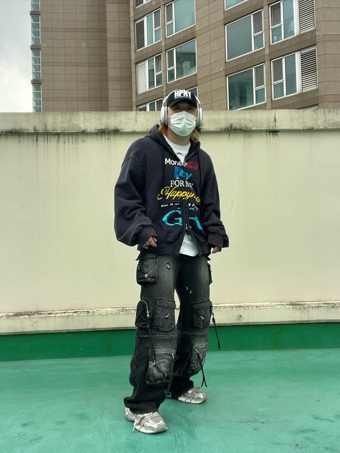 Project G/R Happiness Zip Hoodie Navy, Balenciaga 3XL Sneakers Light Beige 착용 스타일 - 3