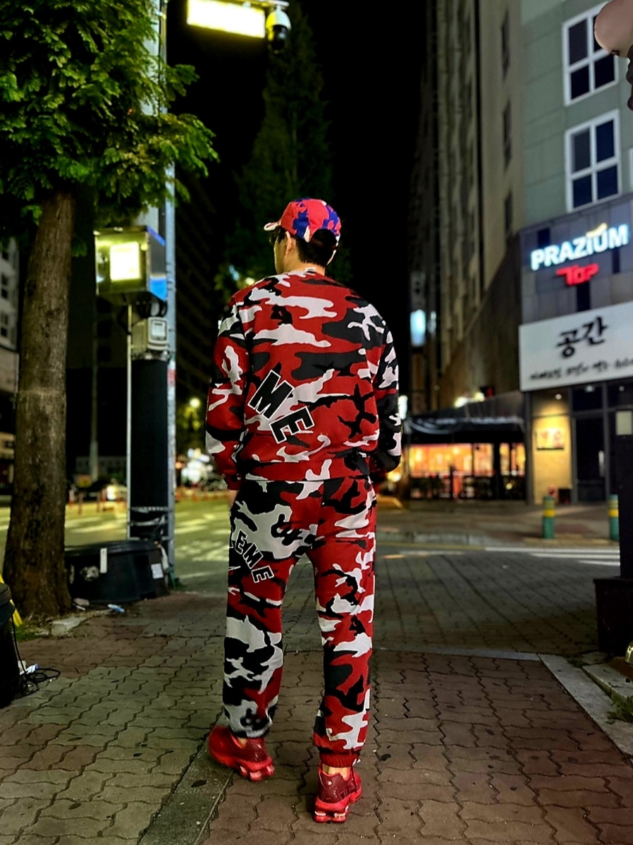 Supreme x Nike Arc Sweatpants Red Camo - 22SS, Supreme x Nike Arc Crewneck Red Camo- 22SS 착용 스타일 - 3