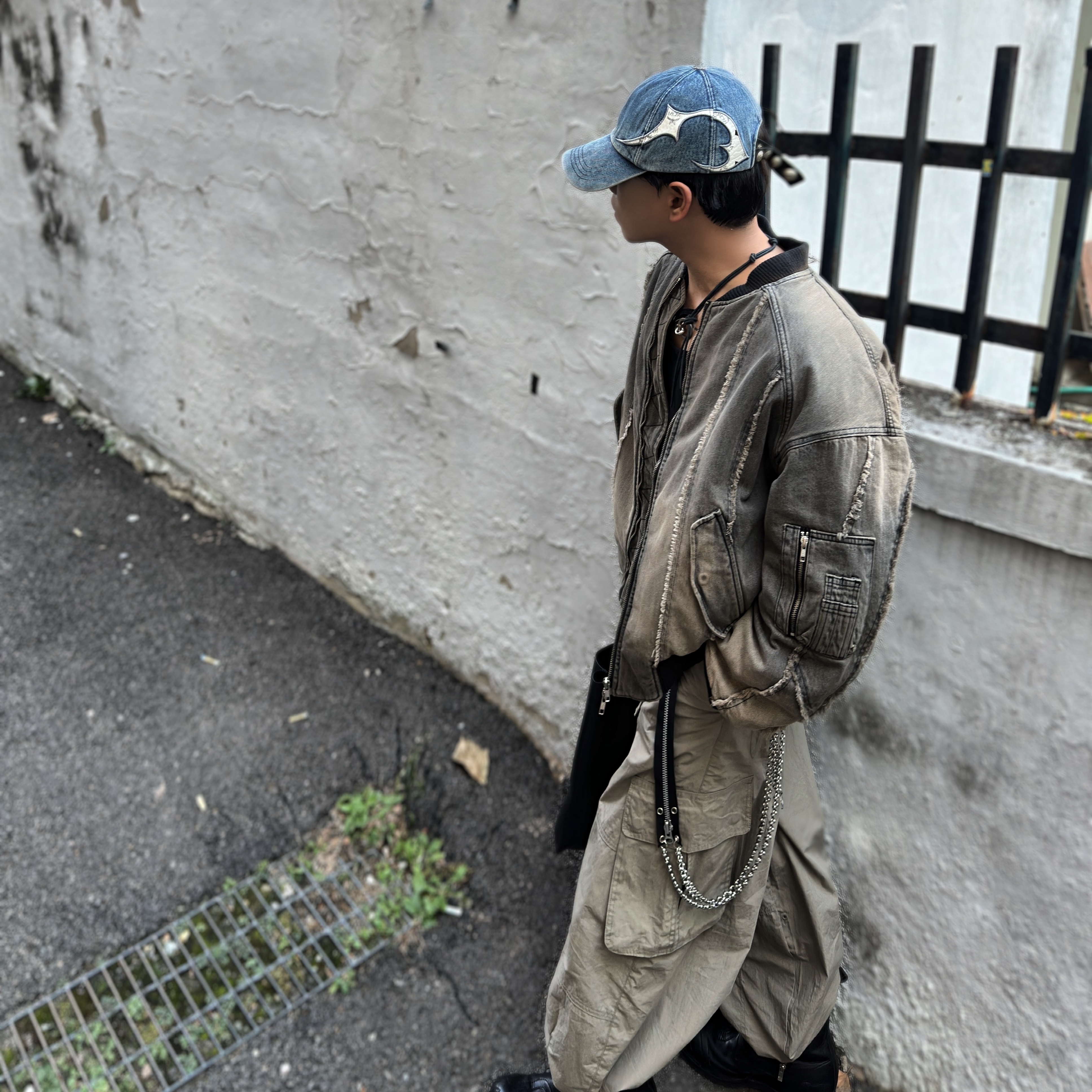 Thug Club x MCM Tribal Leather Cap Denim 착용 스타일 - 2