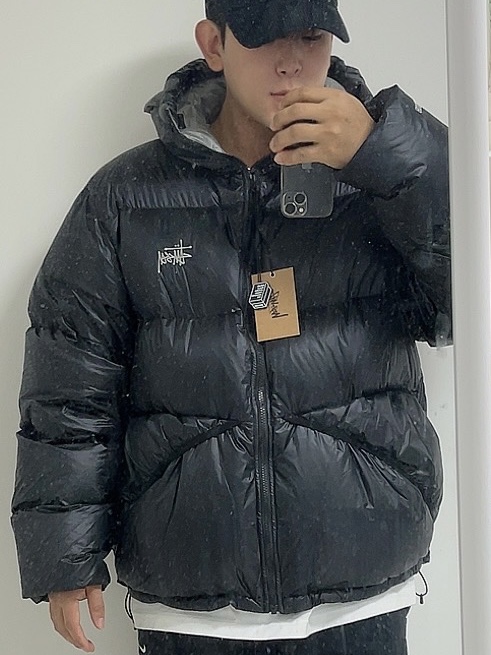 Stussy Down Parka Micro Ripstop Phantom Black, Supreme x Nike Arc Corduroy 6-Panel Black - 22SS 착용 스타일 - 2