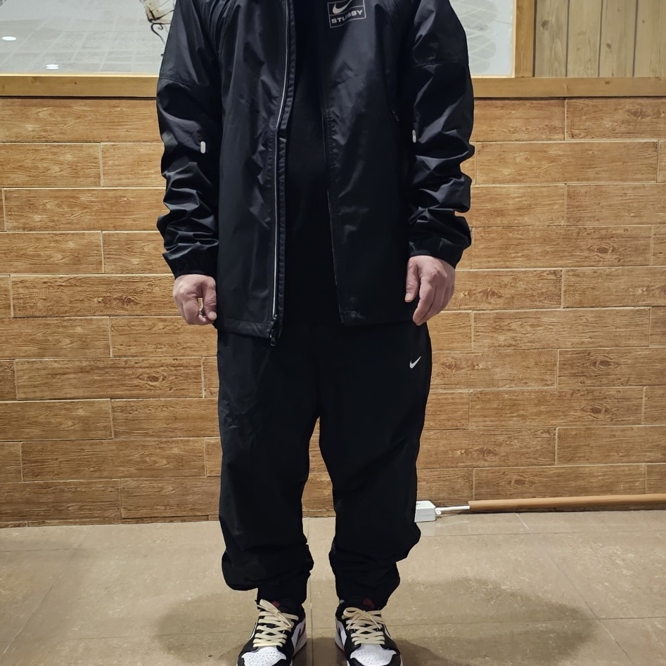 Nike NRG Solo Swoosh Woven Track Pants Black White - Asia 착용 스타일