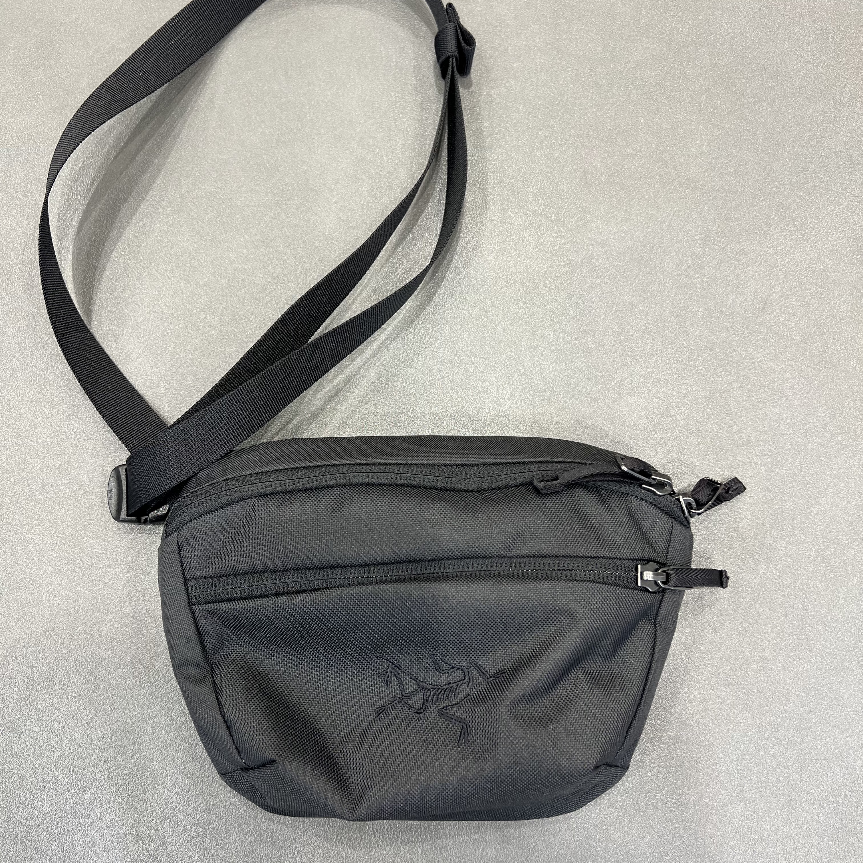 Arc'teryx Mantis 1 Waistpack Black II 착용 스타일 - 2