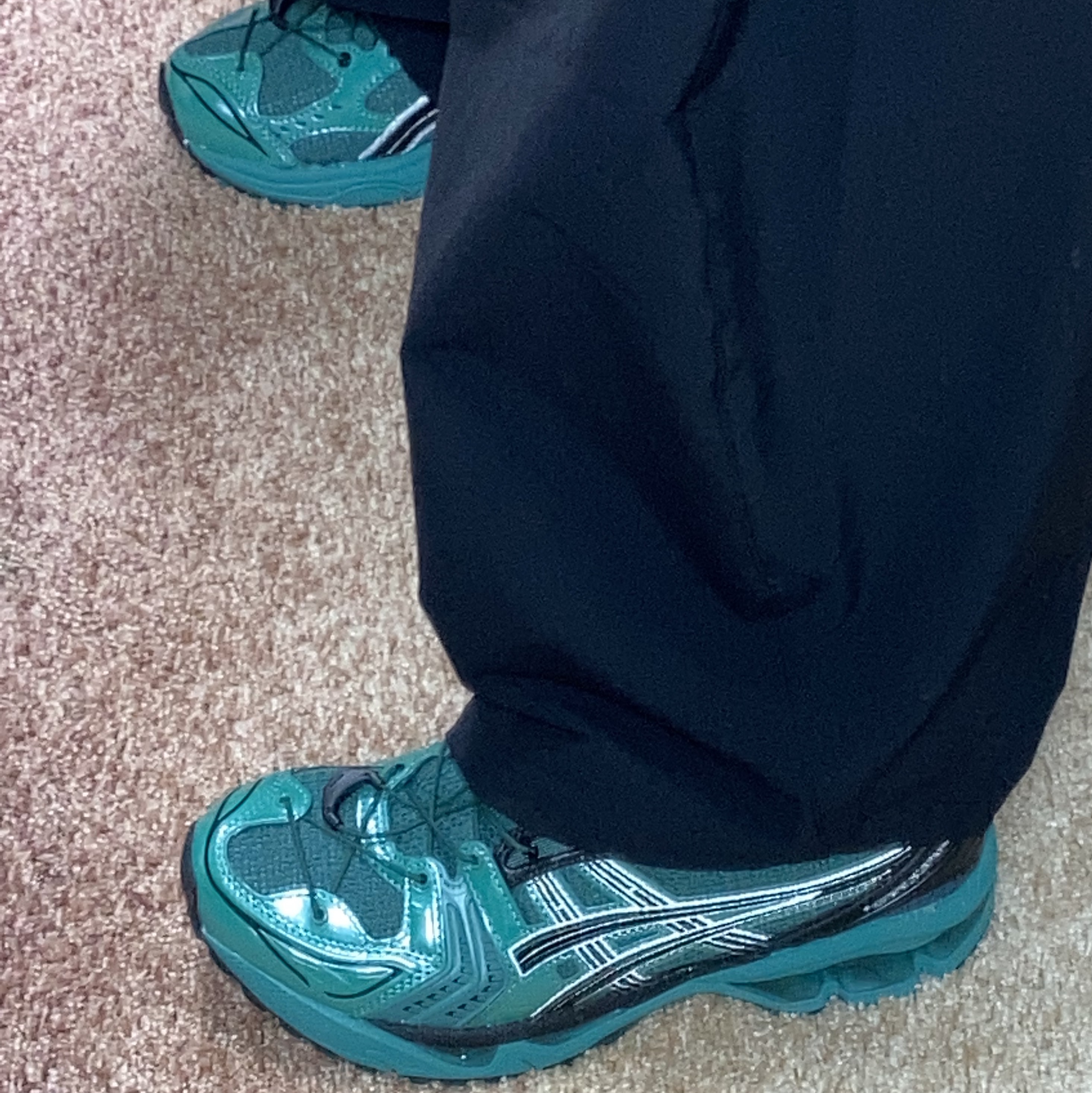 Asics x Unaffected Gel-Kayano 14 Uranus Green 착용 스타일
