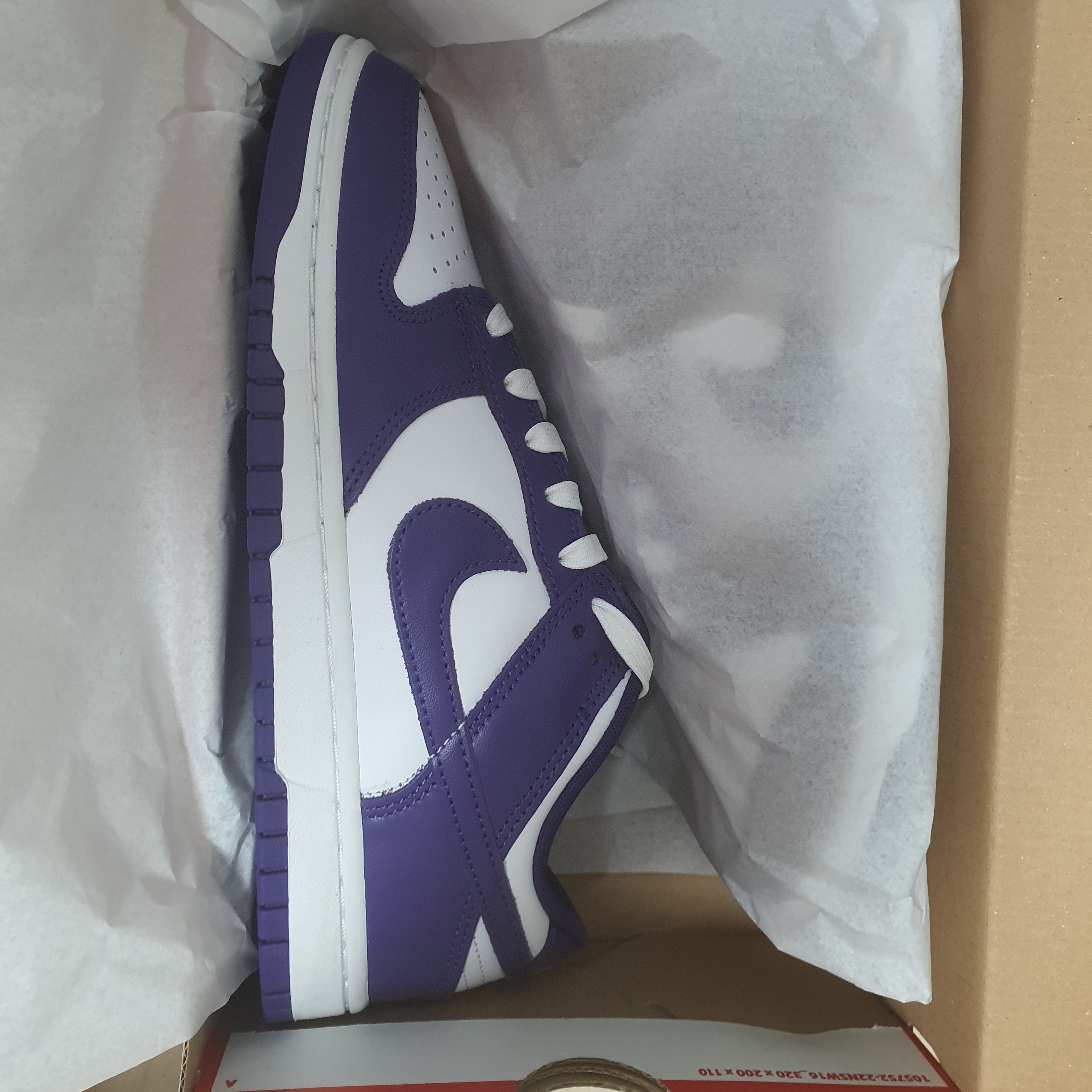 Nike Dunk Low Retro Championship Court Purple 착용 스타일