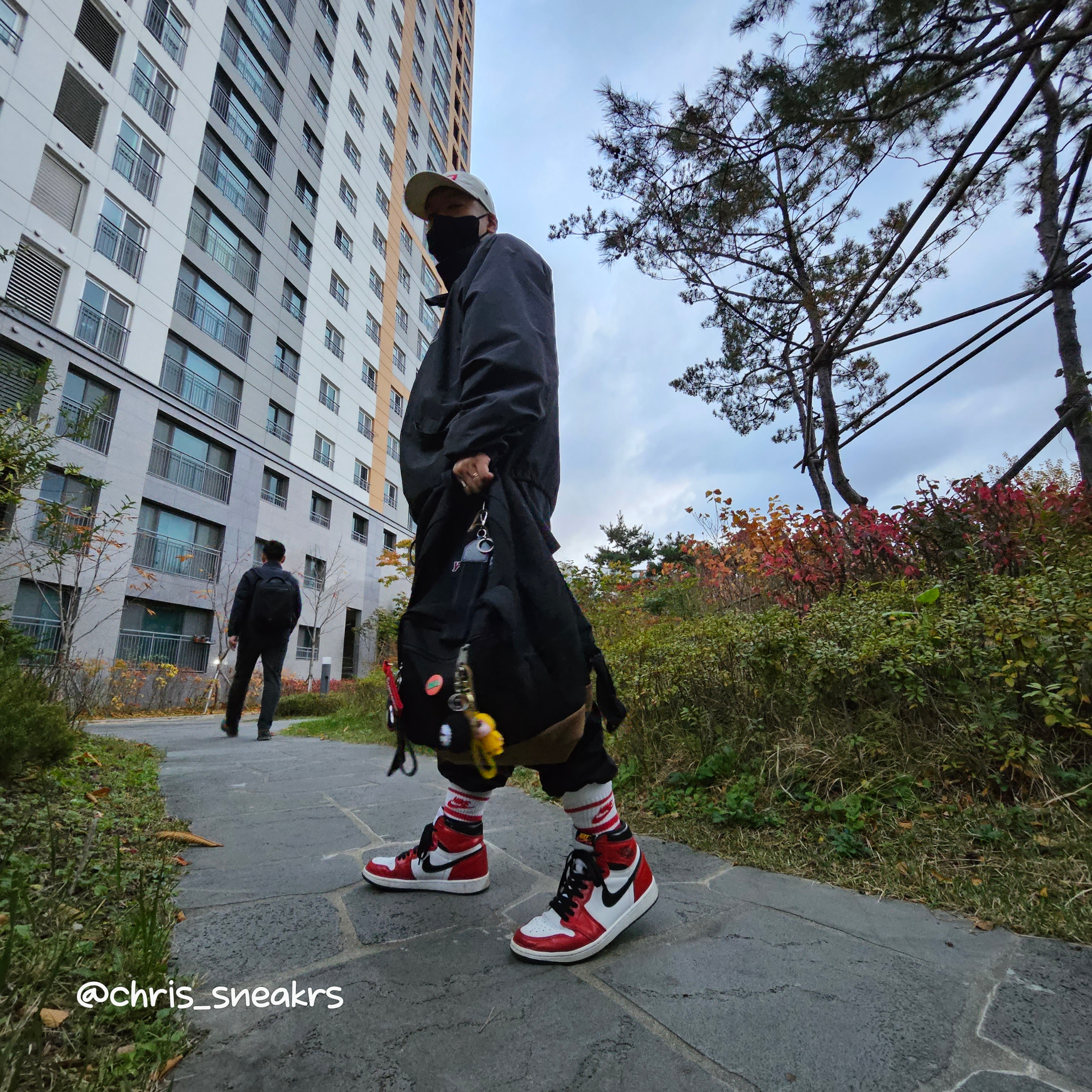 Supreme Military Camp Cap Stone - 22SS, Yeezy Gap Engineered By Balenciaga Dove Long Sleeve T-Shirt Black 착용 스타일 - 4