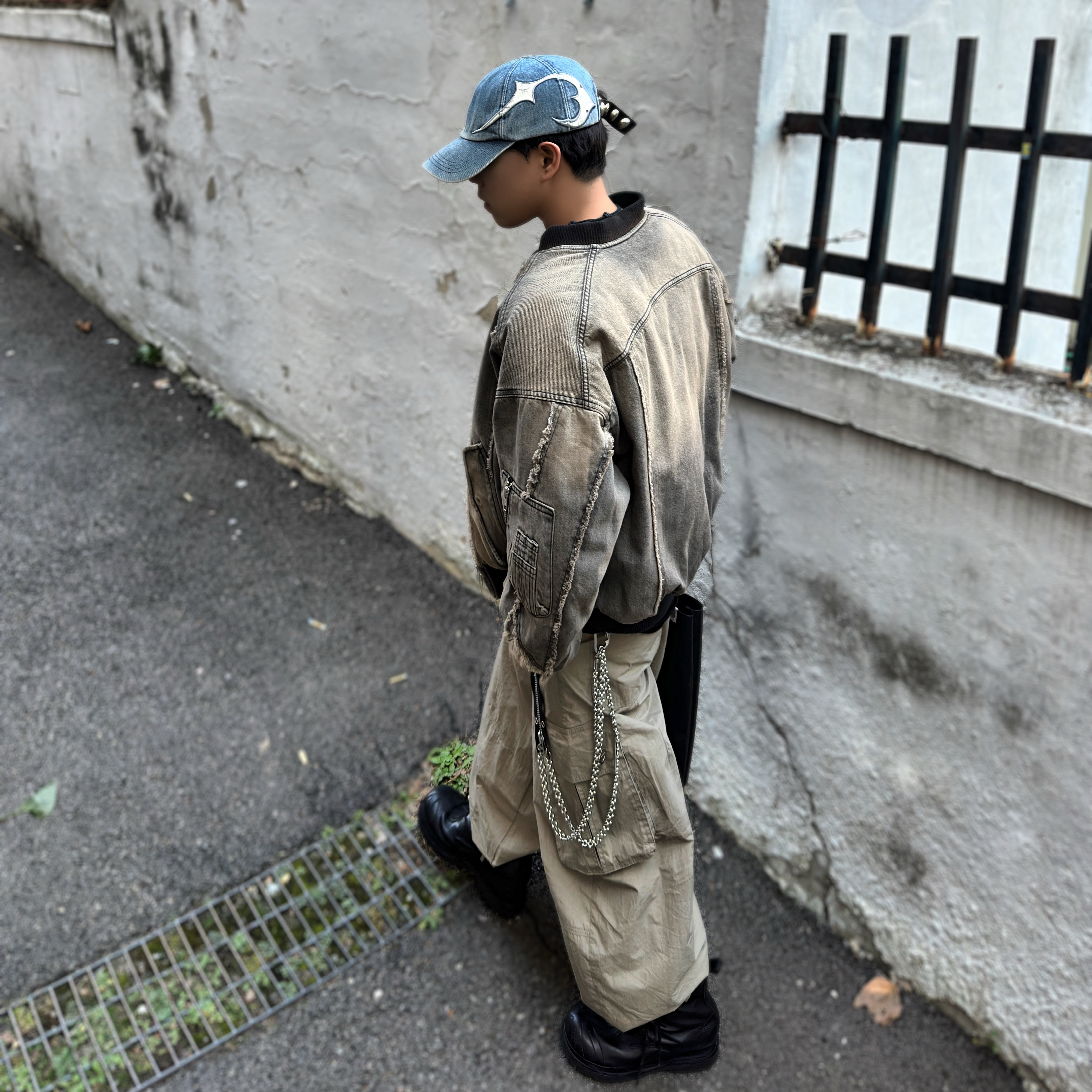 Thug Club x MCM Tribal Leather Cap Denim 착용 스타일 - 1