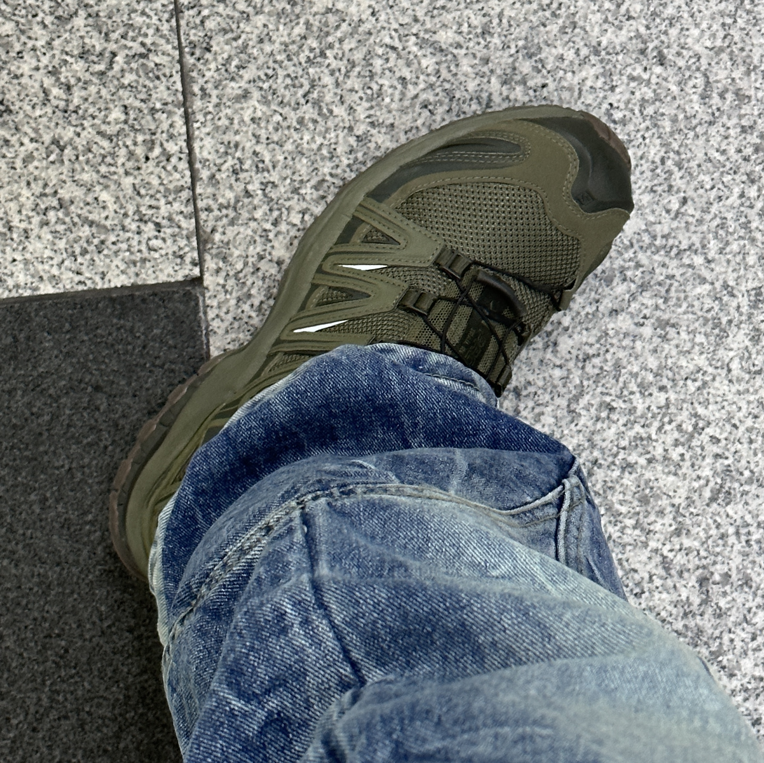 Salomon XA Pro 3D Olive Night 착용 스타일