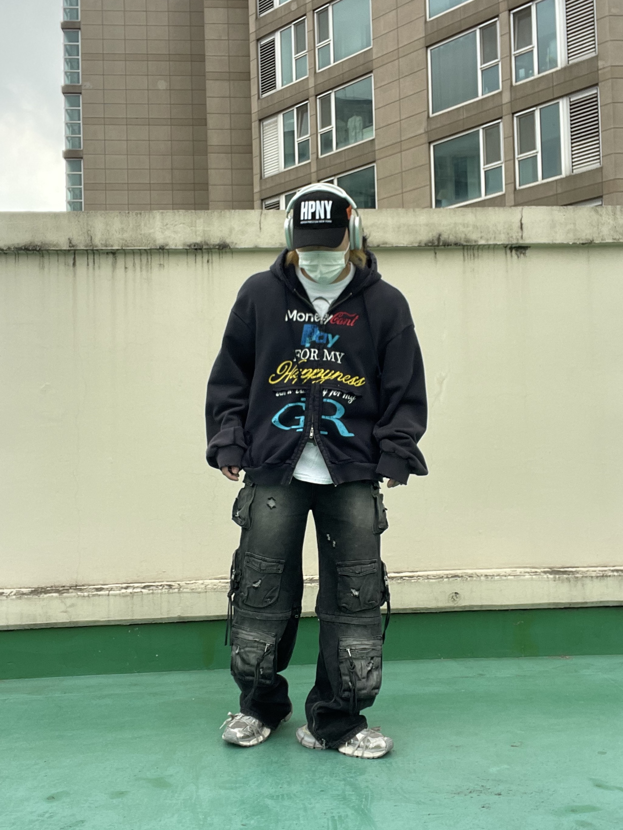 Project G/R Happiness Zip Hoodie Navy, Balenciaga 3XL Sneakers Light Beige 착용 스타일 - 4