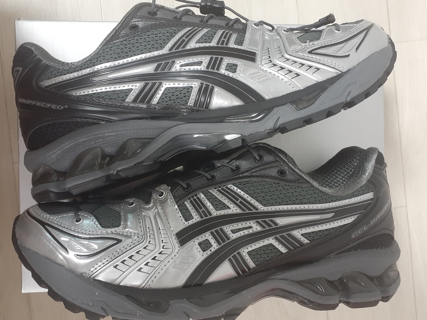 Asics x Unaffected Gel-Kayano 14 Silver Moon 착용 스타일
