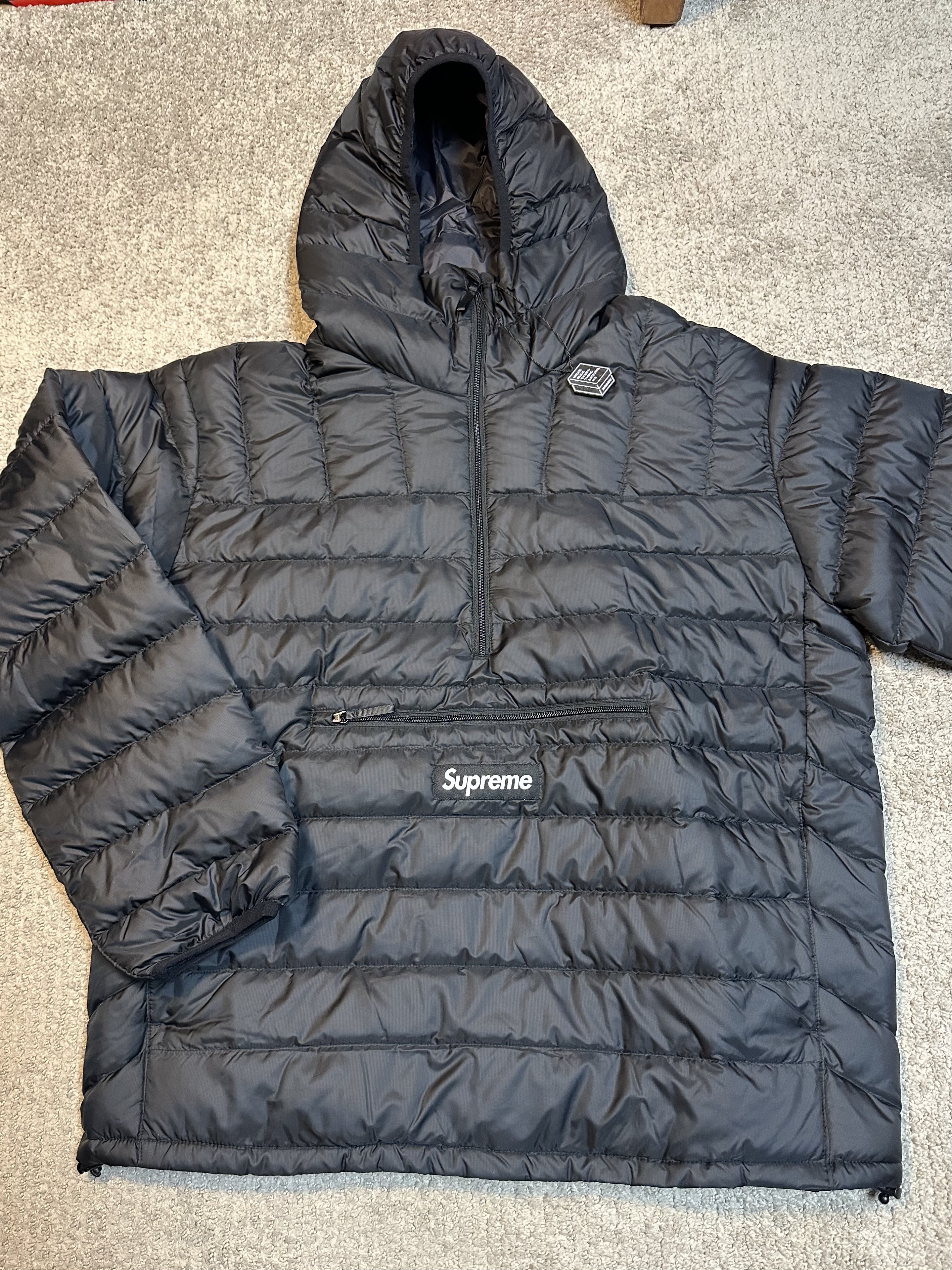 Supreme Micro Down Half Zip Hooded Pullover Black - 23FW, Supreme Bandana Camp Cap Black - 21SS 착용 스타일 - 5