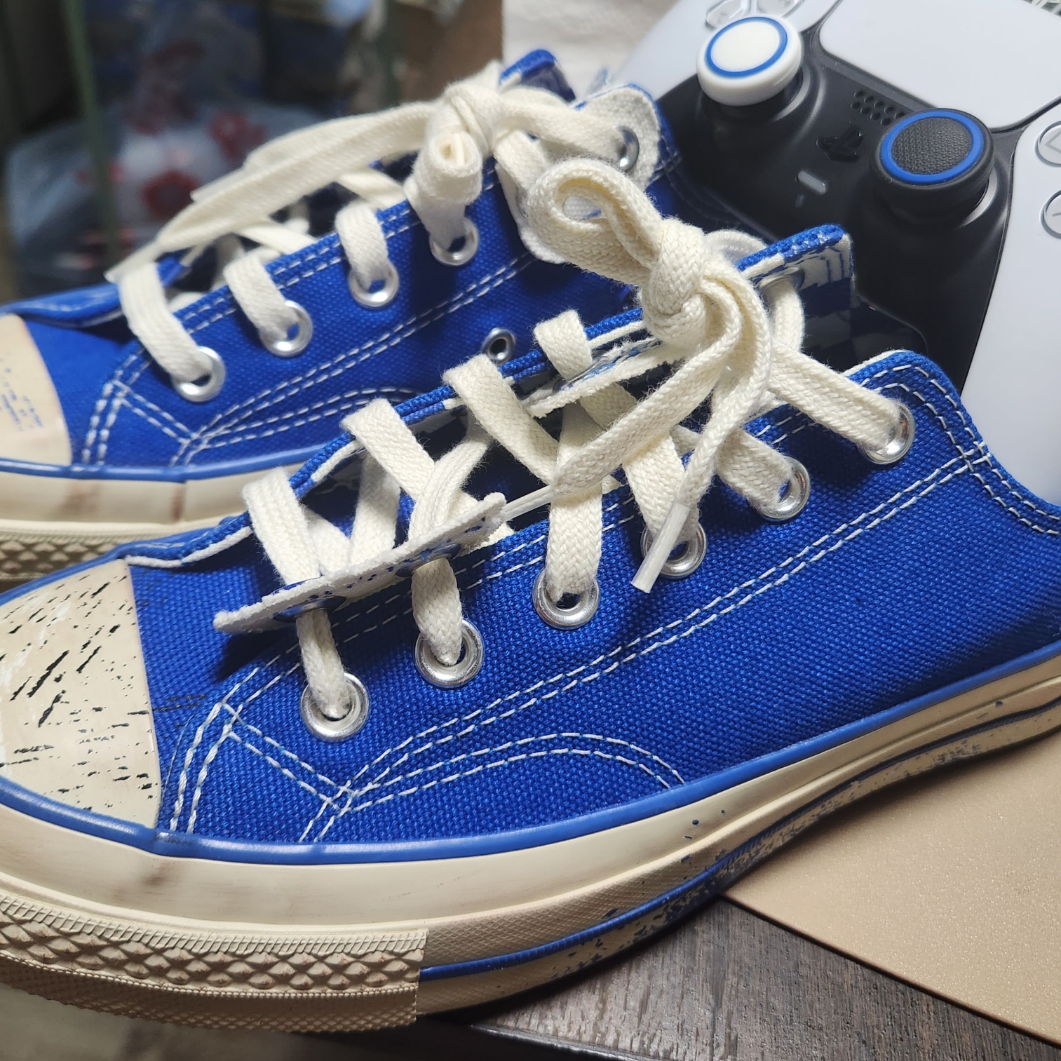 Converse x Ader Error Chuck 70 Ox Imperial Blue 착용 스타일 - 2
