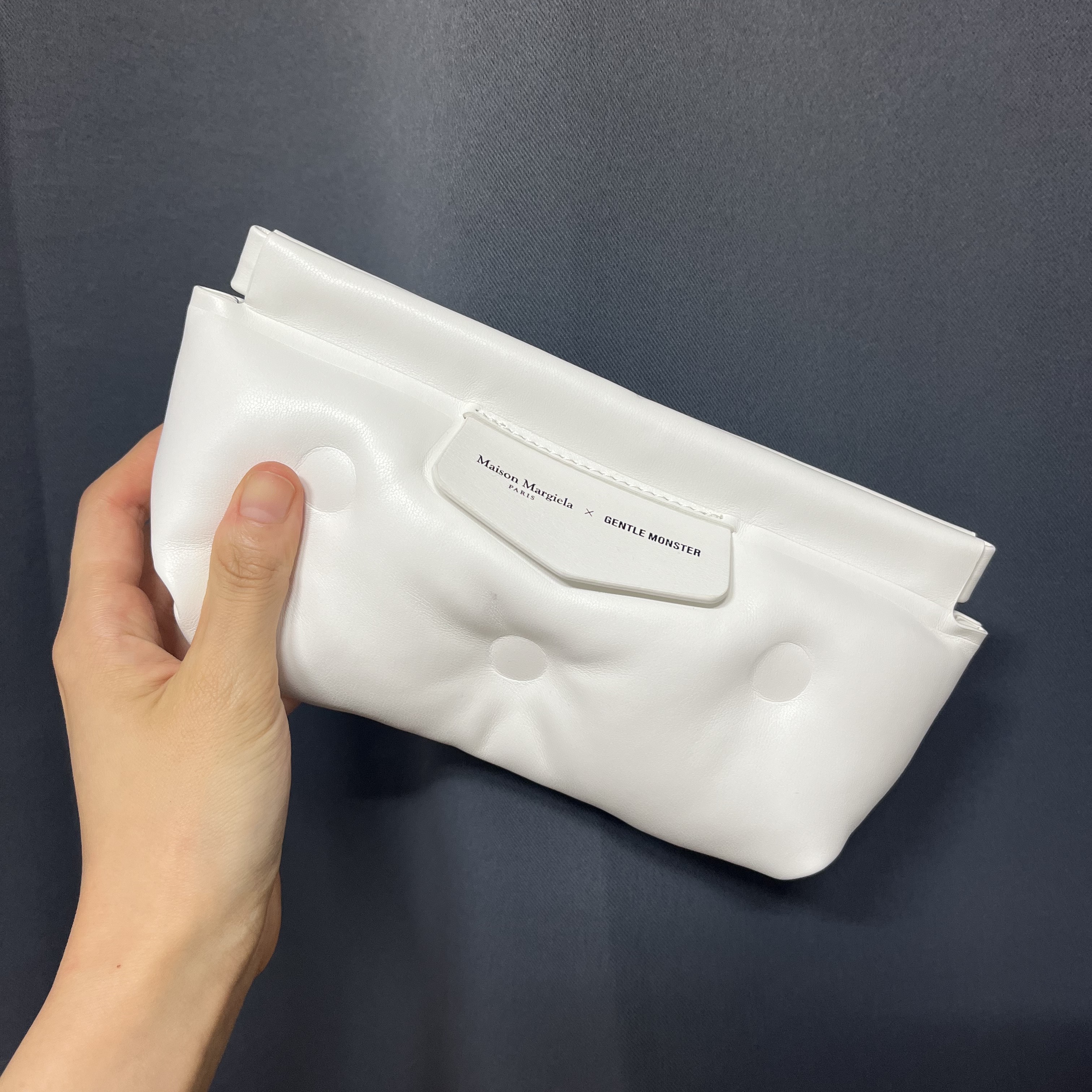 Gentle Monster x Maison Margiela MM009 Clear Black 착용 스타일