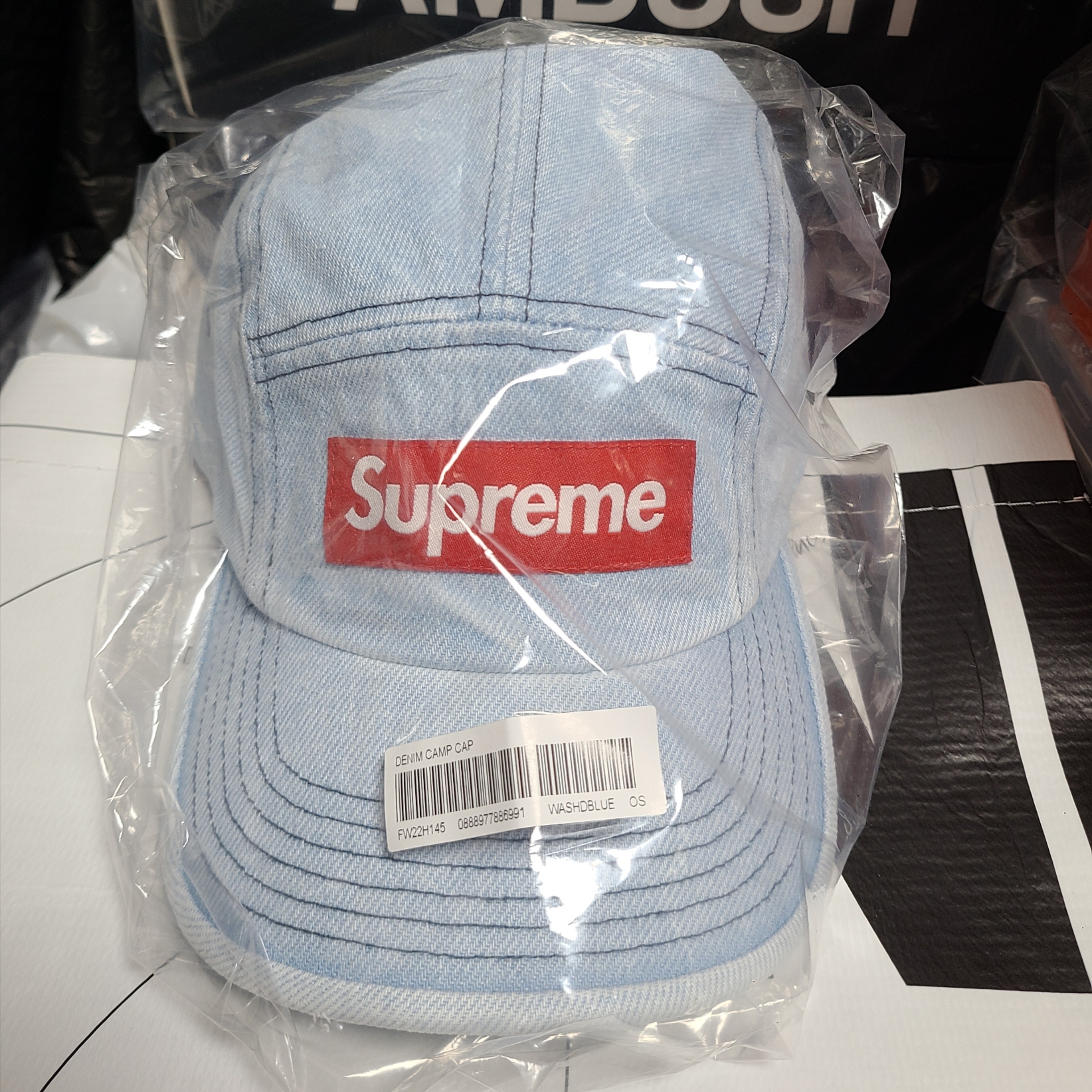 Supreme Denim Camp Cap Washed Blue - 22FW 착용 스타일 - 1