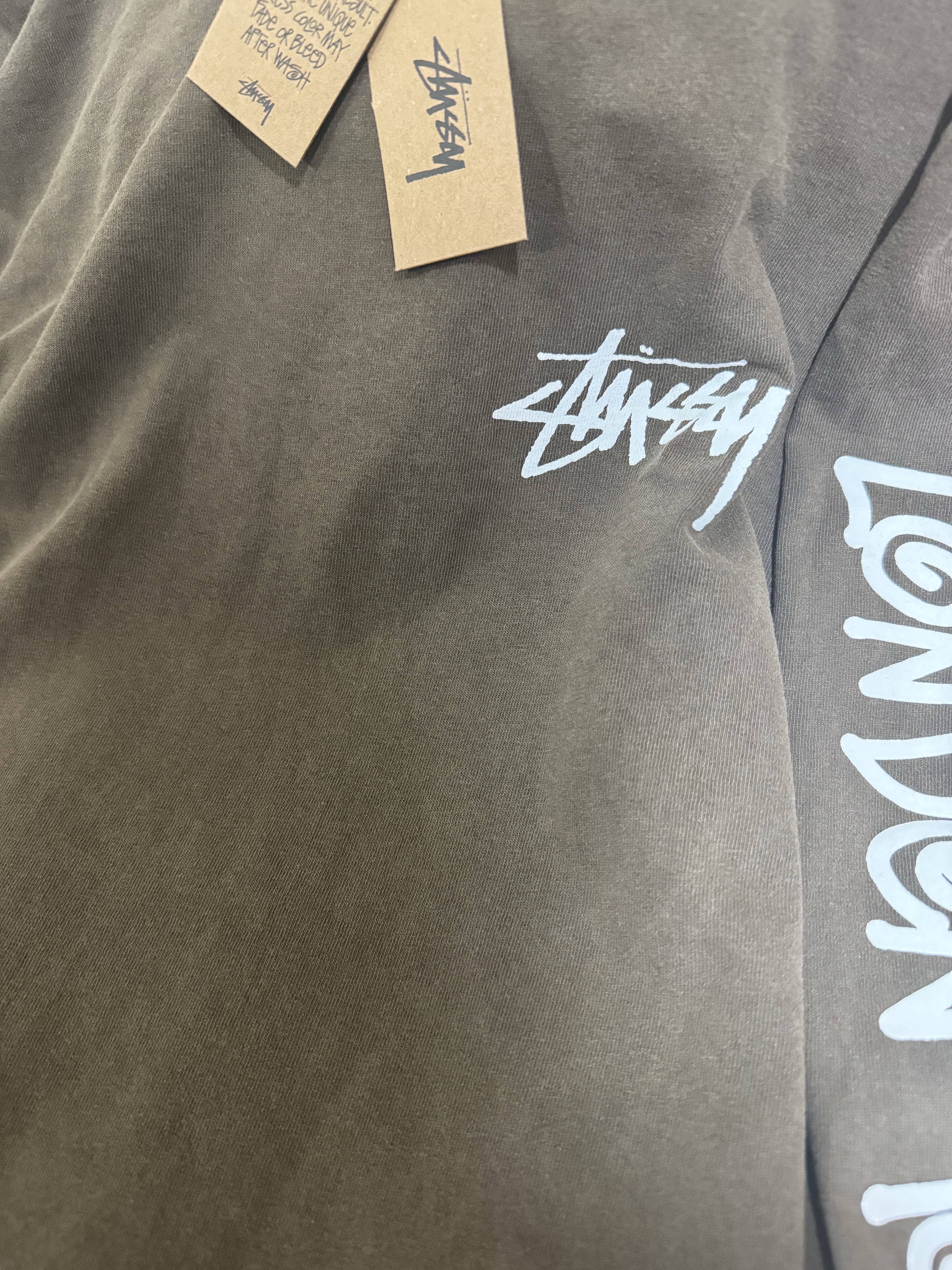 Stussy Big Cities LS T-Shirt Pigment Dyed Coffee 착용 스타일