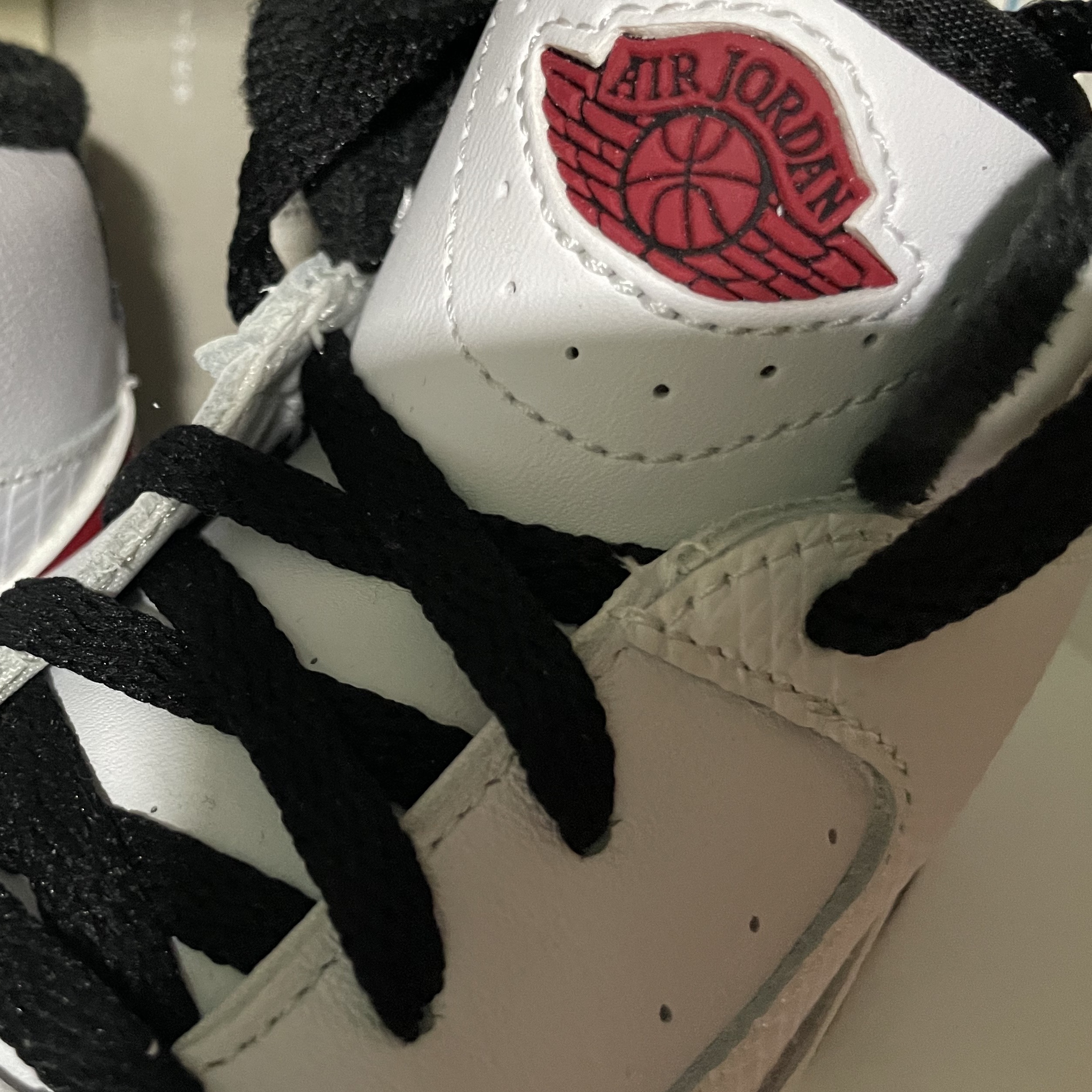 (TD) Jordan 2 Retro OG Chicago 착용 스타일