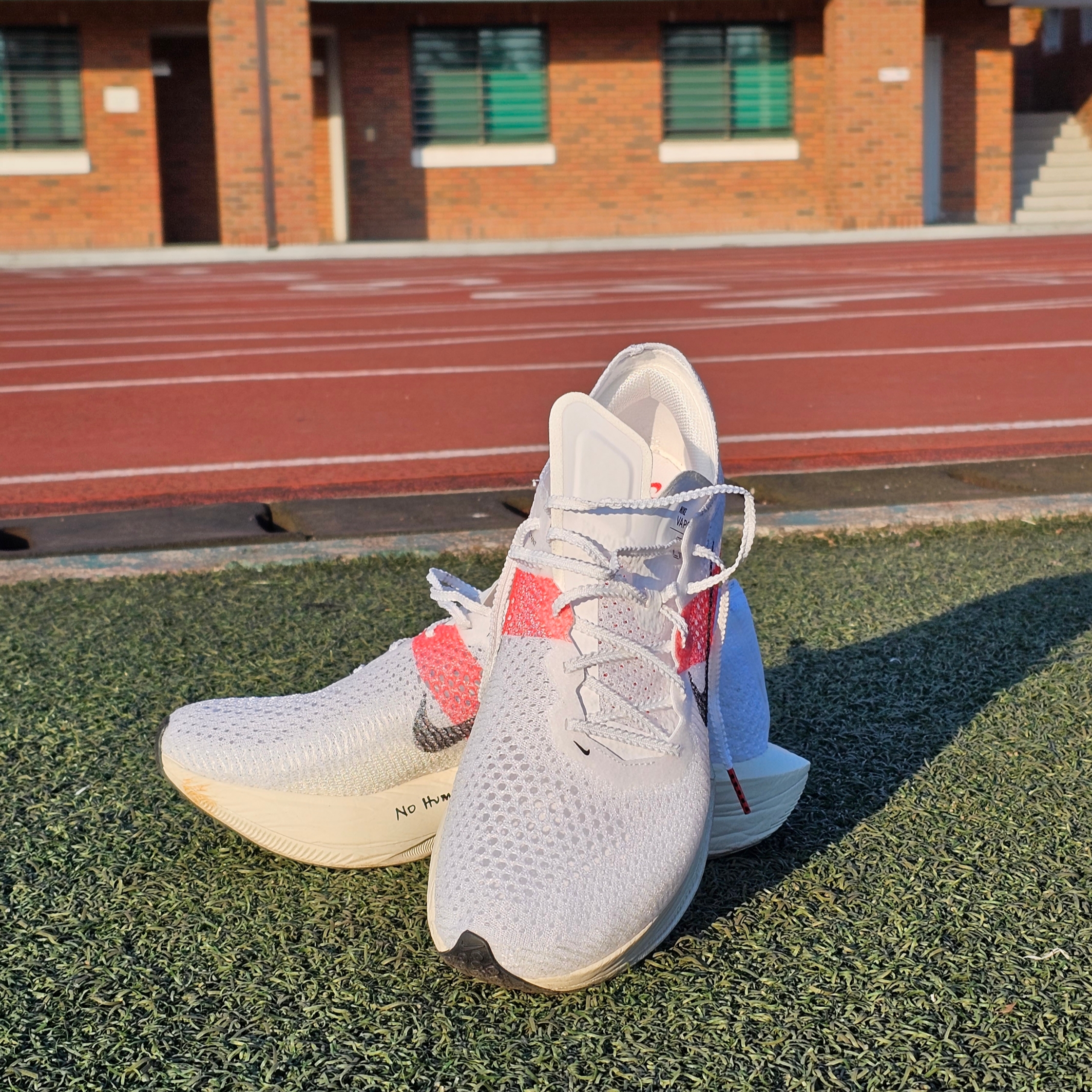 Nike ZoomX Vaporfly Next% 3 Eliud Kipchoge 착용 스타일 - 2