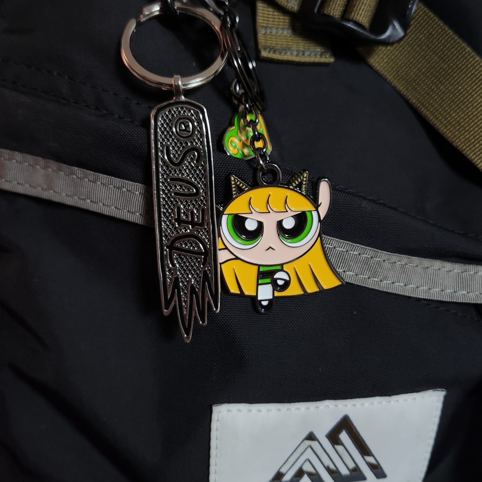 NewJeans x The Powerpuff Girls Metal Keyring Haerin 착용 스타일