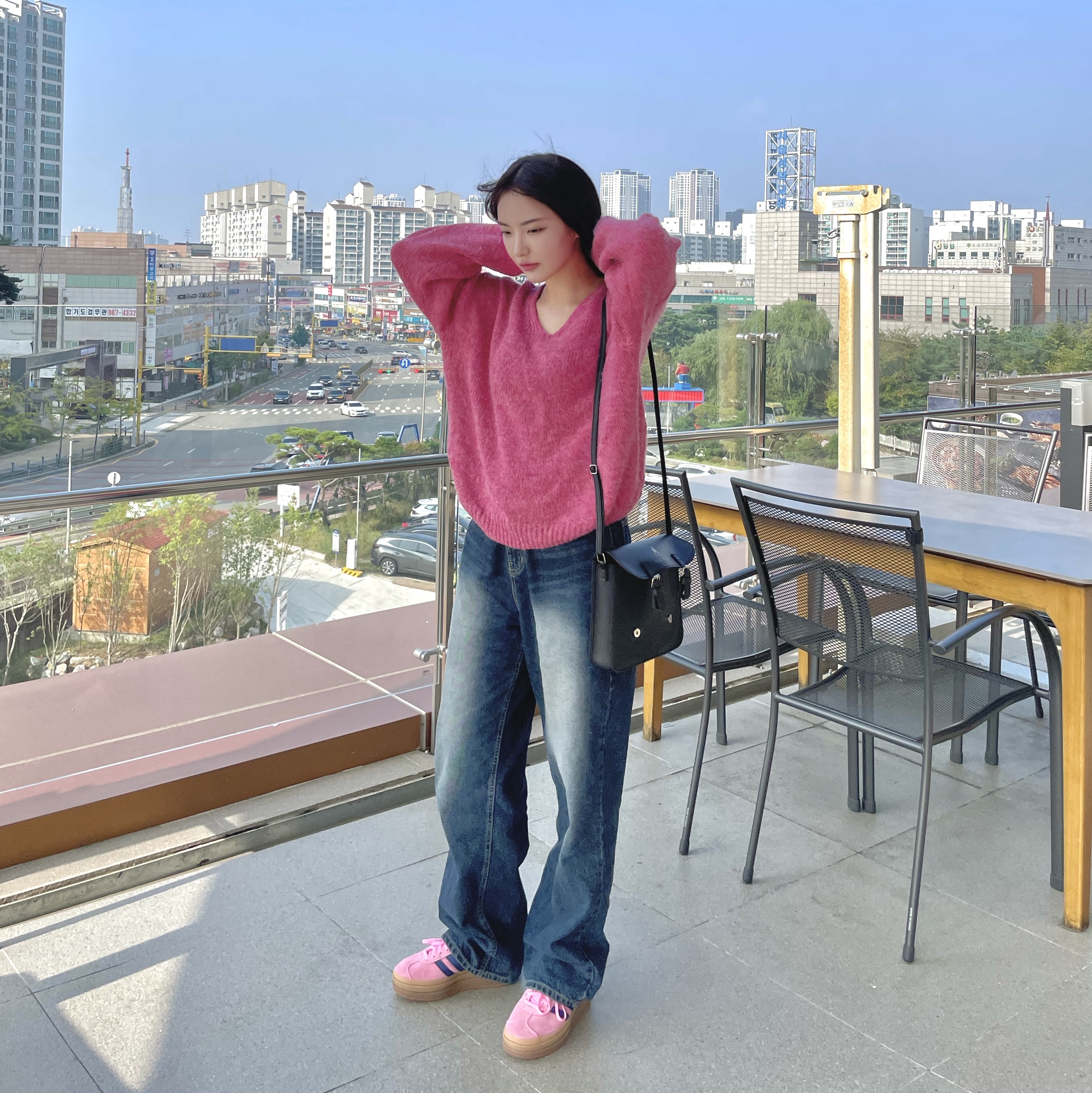 (W) Adidas Gazelle Bold Pink Glow Victory Blue 착용 스타일 - 2