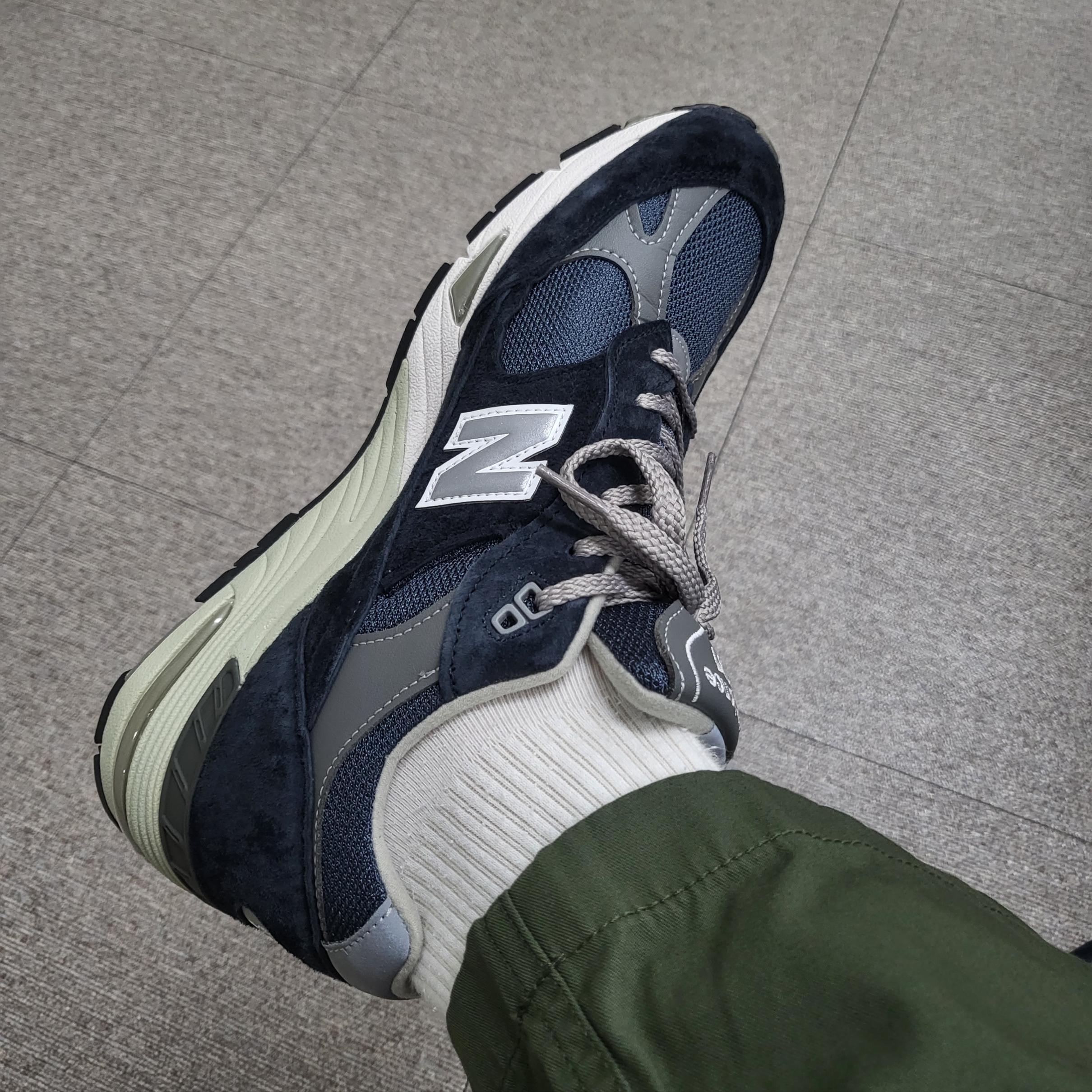 New Balance 991 Made in UK Navy 착용 스타일