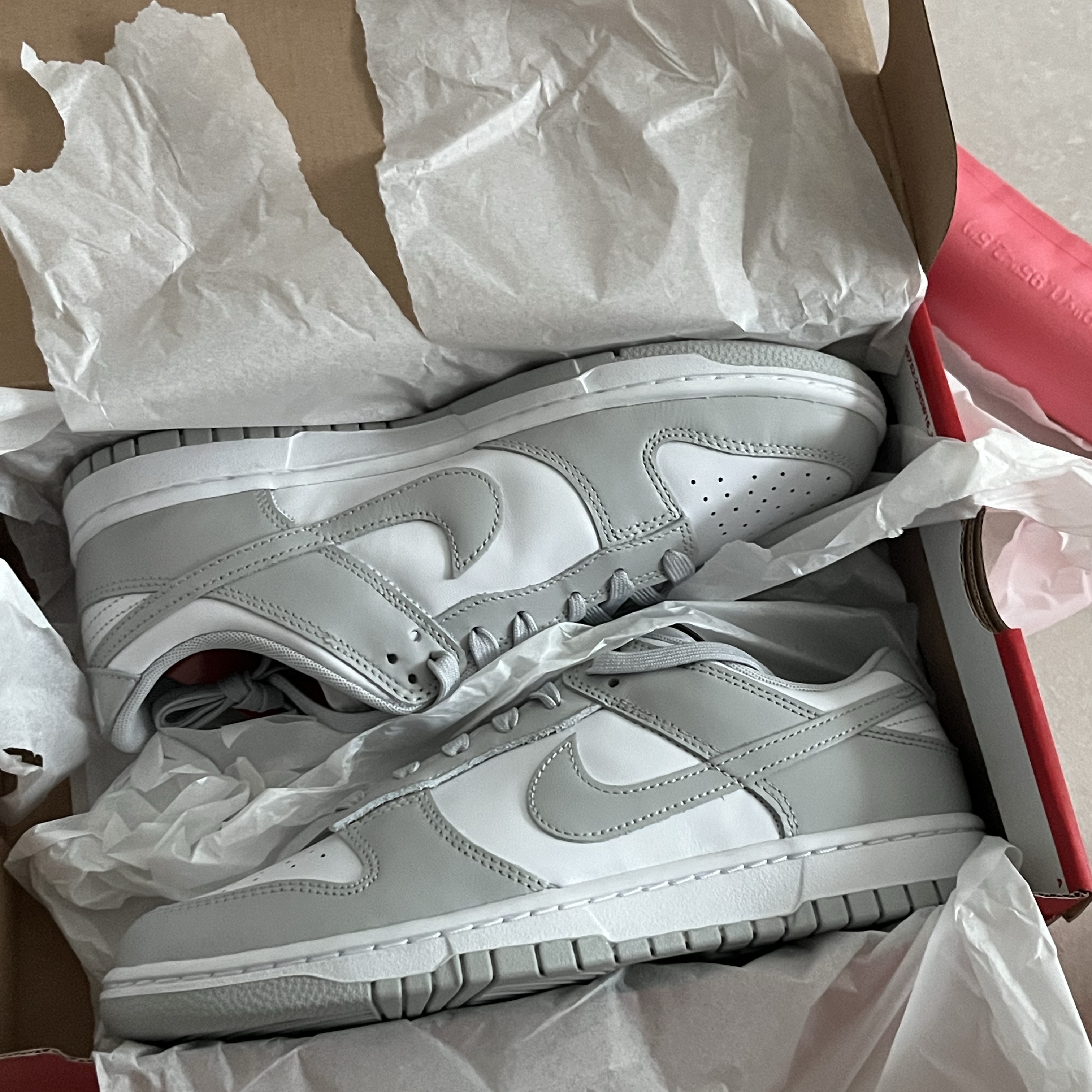Nike Dunk Low Retro Grey Fog 착용 스타일
