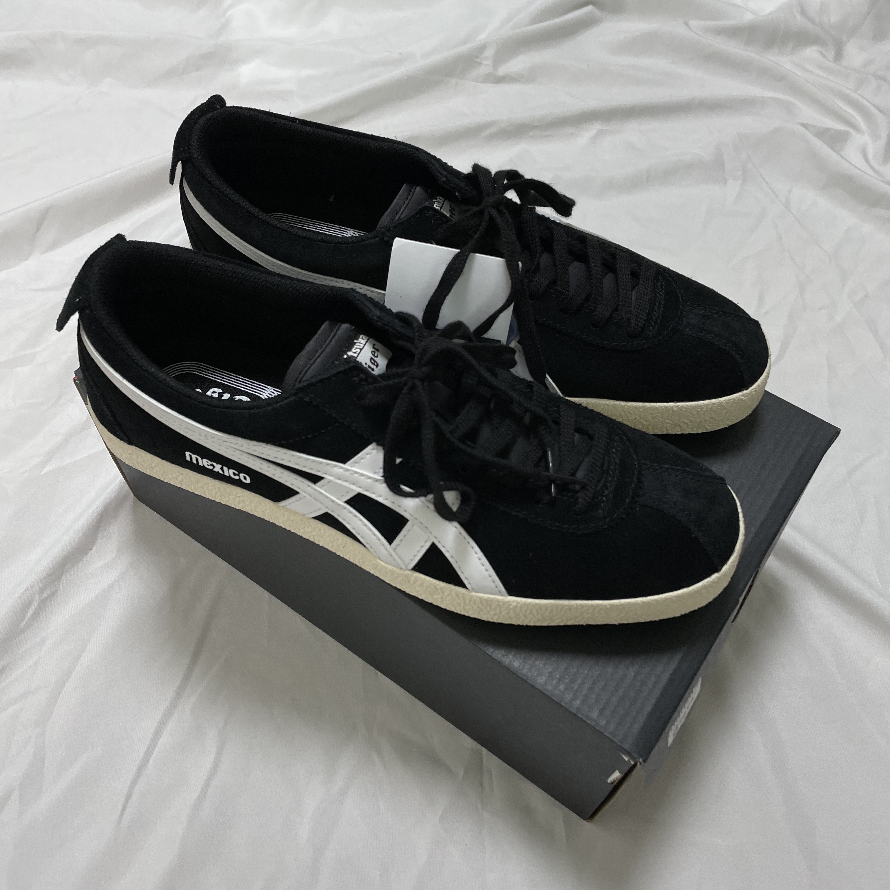Onitsuka Tiger Mexico Deligation Black White 착용 스타일 - 1