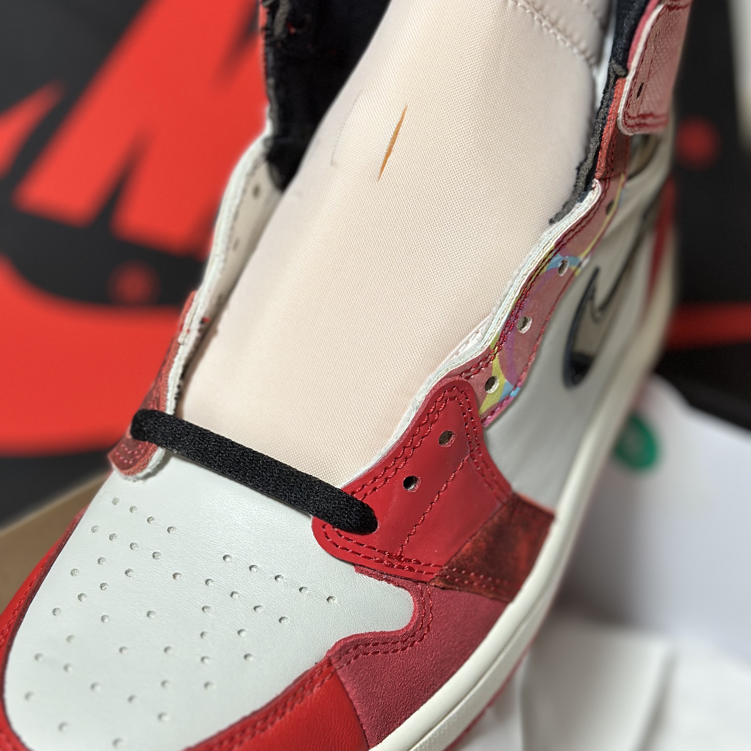 Jordan 1 Retro High Spider-Man Next Chapter 착용 스타일 - 3