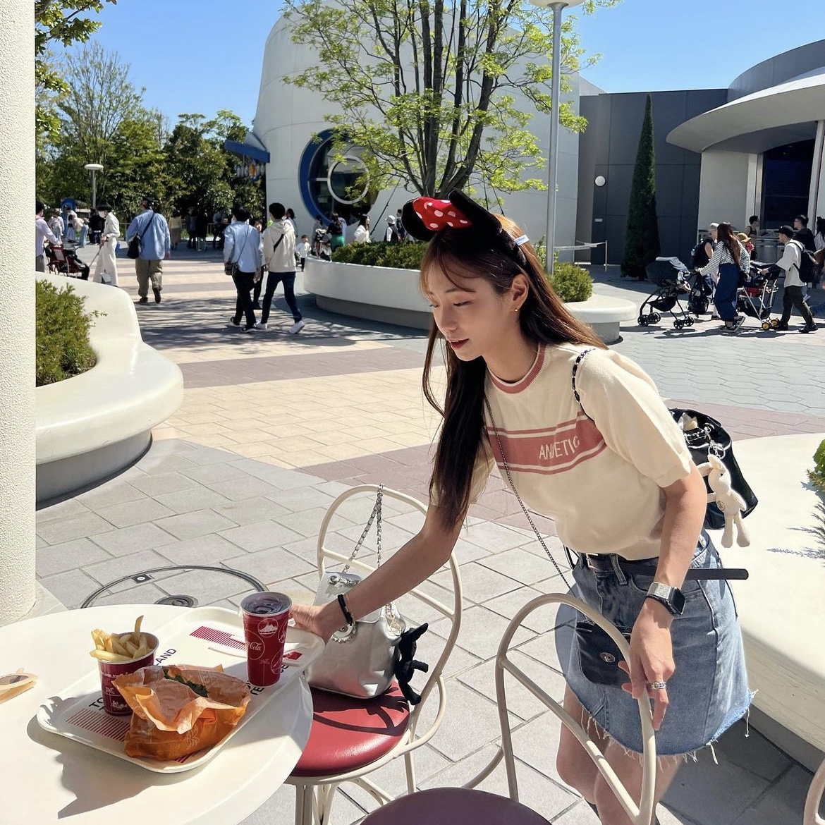 Anoetic Anc Flap Mini Bag Black, Gucci Double G Mother of Pearl Ring Silver 착용 스타일 - 2