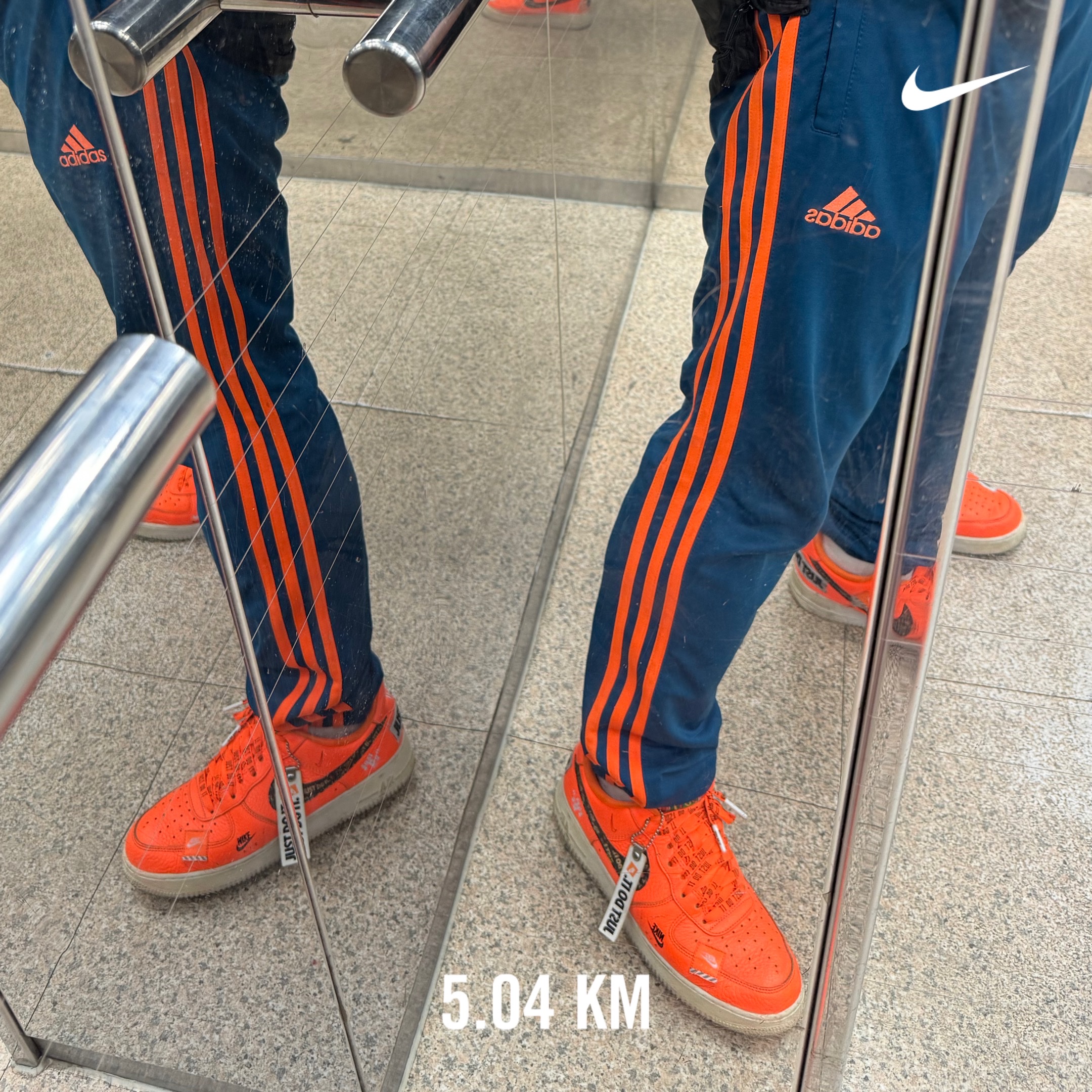 Nike Air Force 1 Low Just Do It Pack Total Orange 착용 스타일