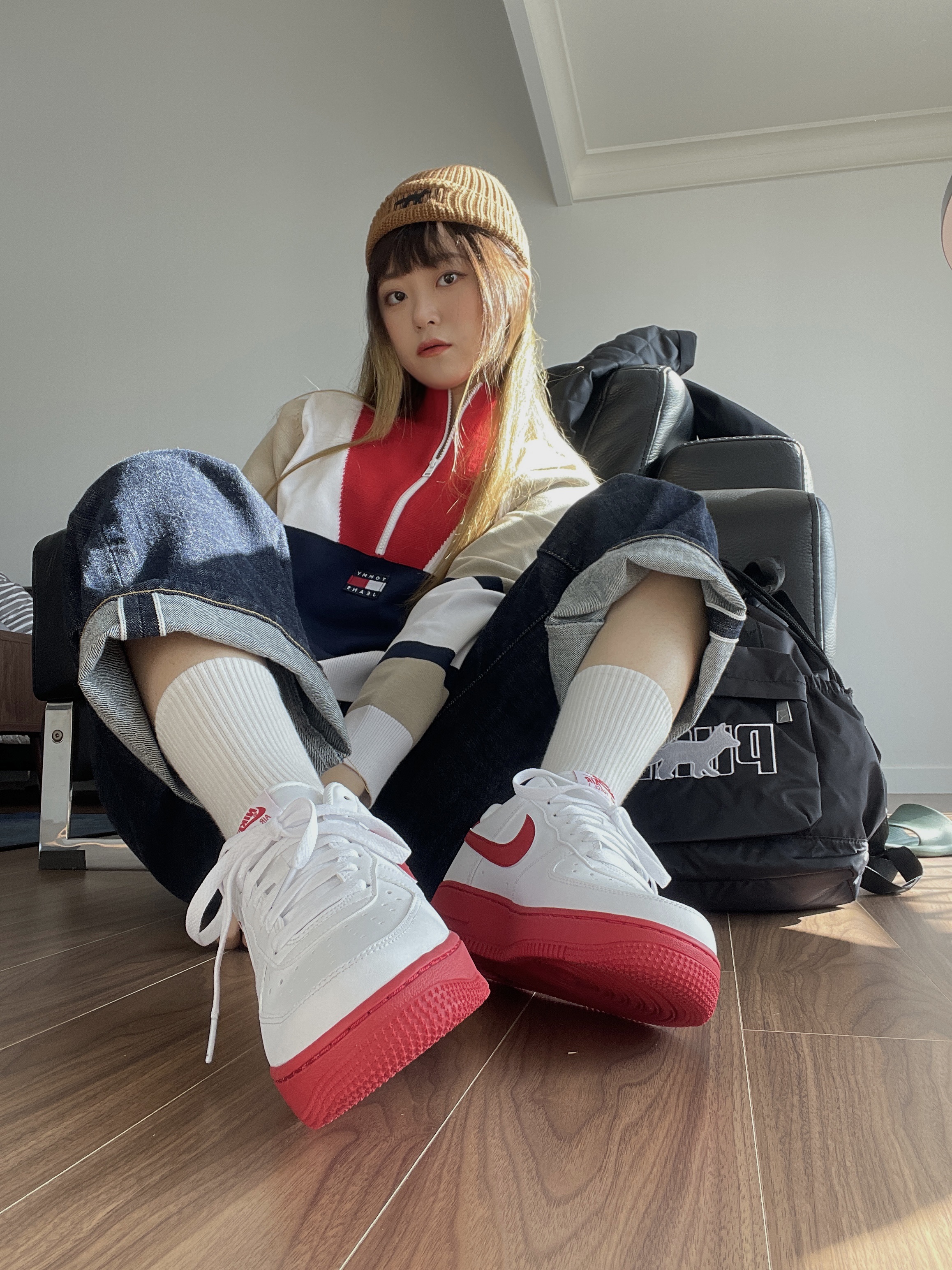 Nike Air Force 1 Low White Red Midsole 착용 스타일 - 2
