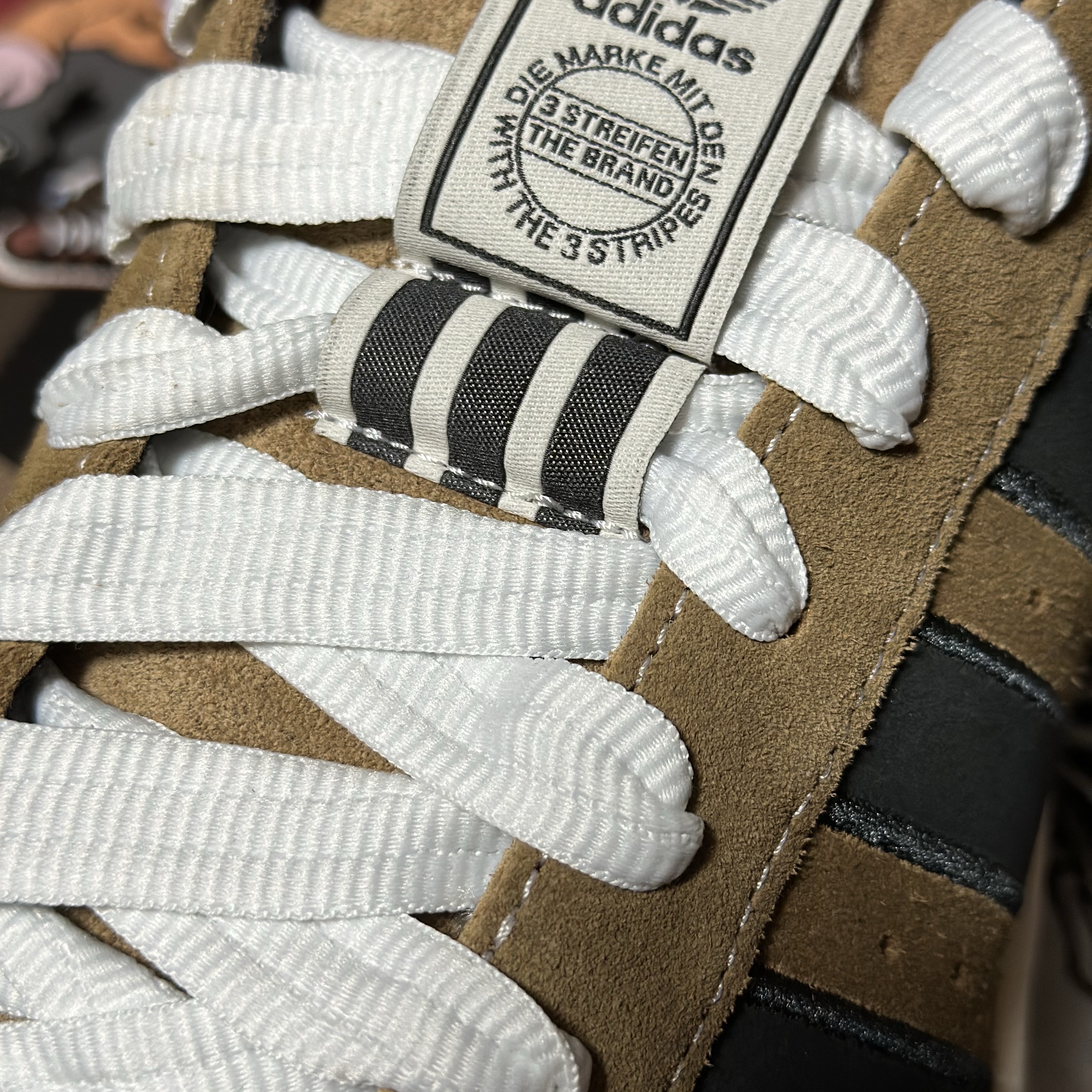 Adidas x YNuK Campus 00s Brown Desert 착용 스타일 - 4