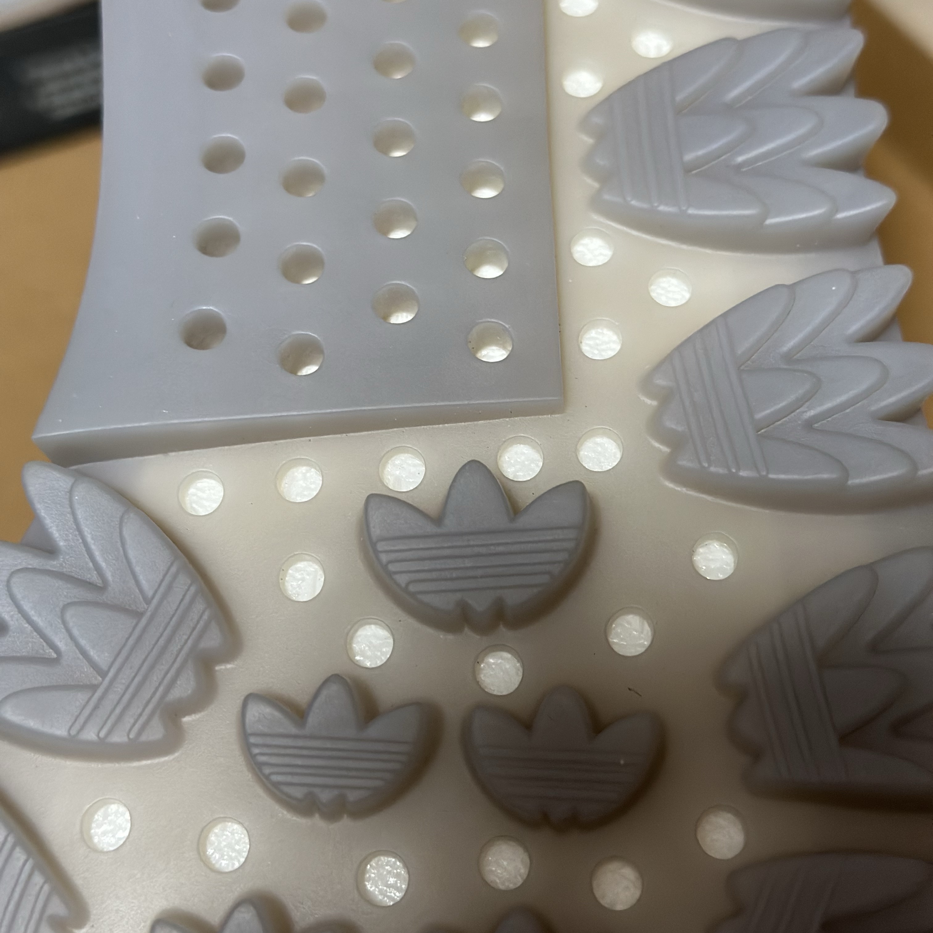 Adidas NMD S1 Cloud White Grey One 착용 스타일 - 4