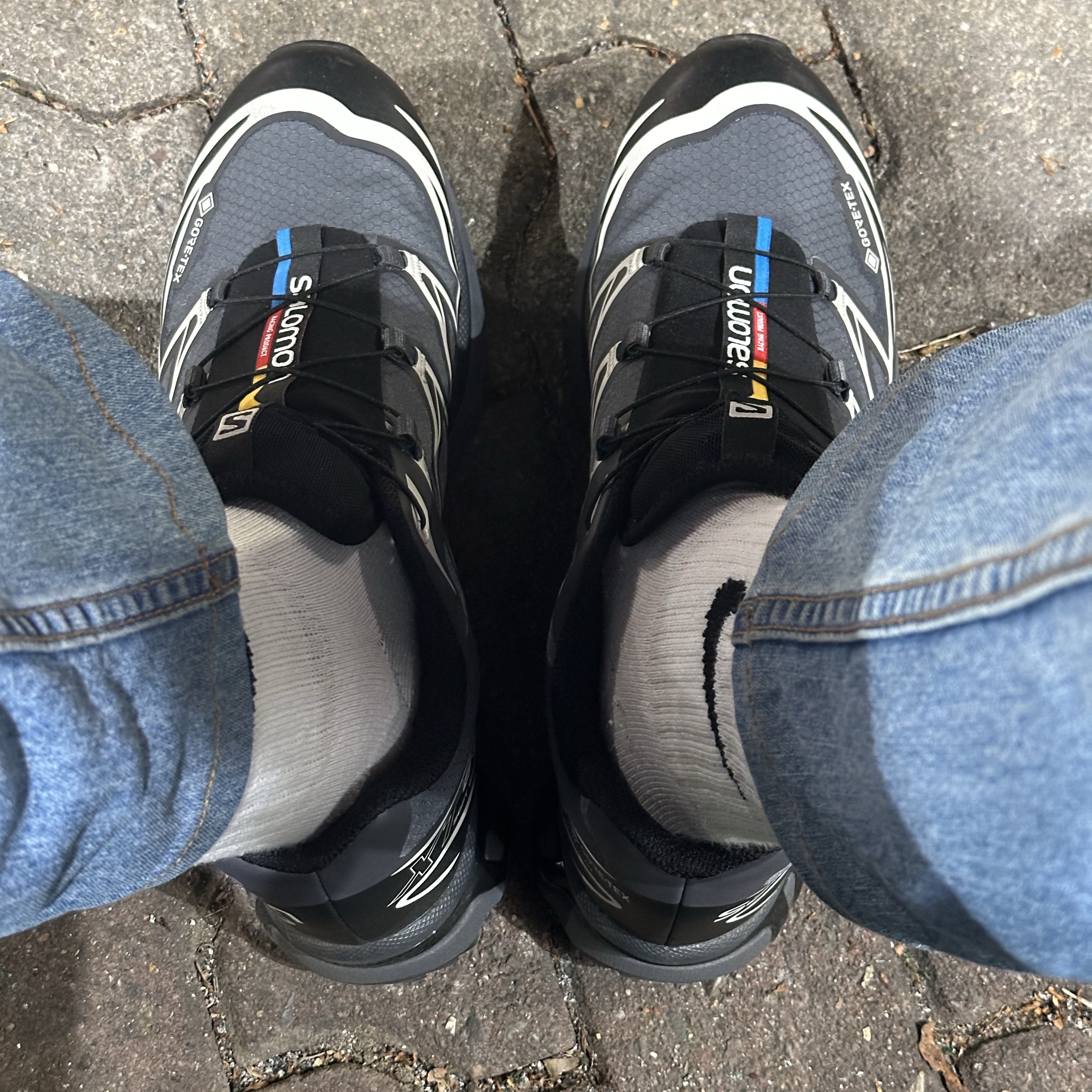 Salomon XT-6 Gore-Tex Black Ebony 착용 스타일