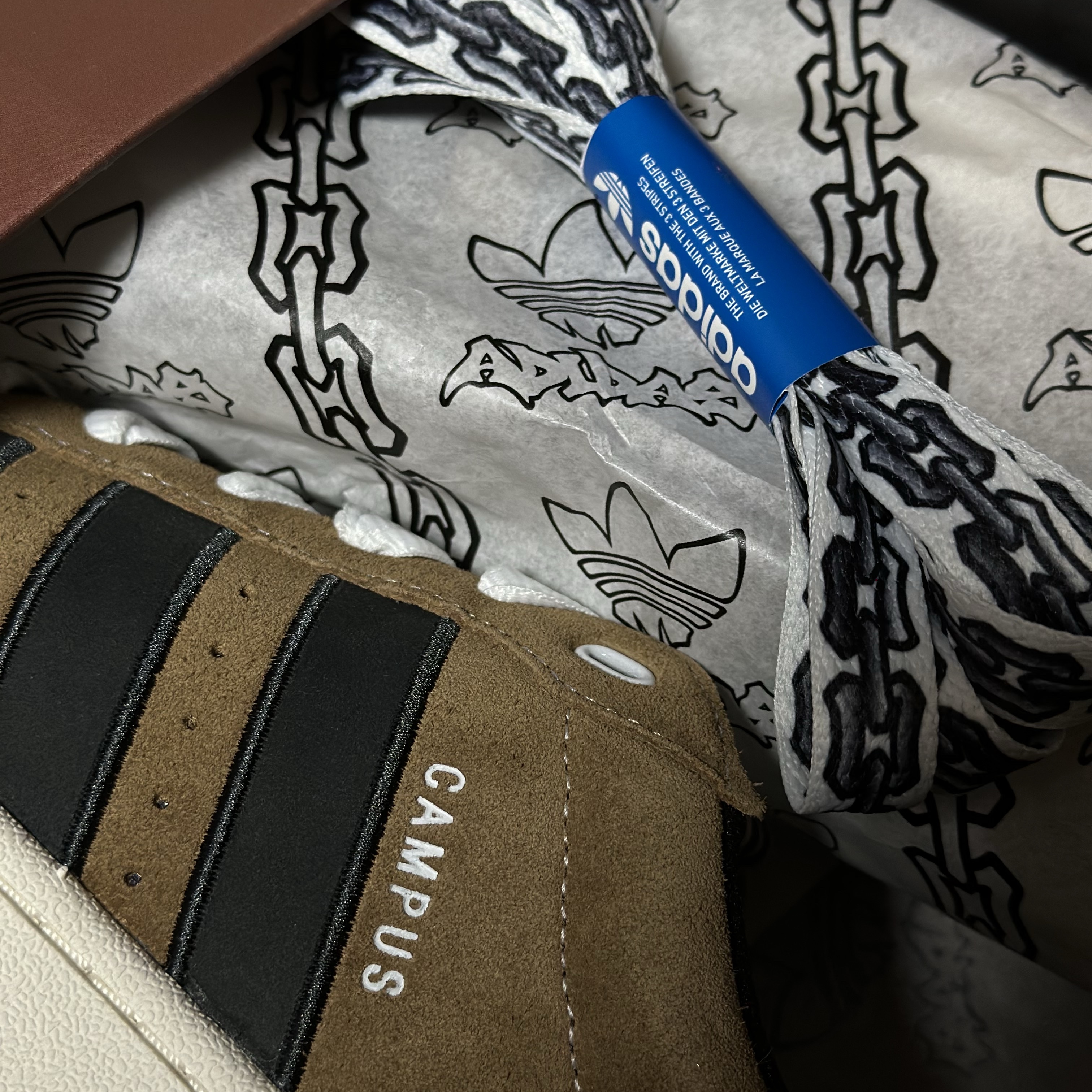 Adidas x YNuK Campus 00s Brown Desert 착용 스타일 - 3