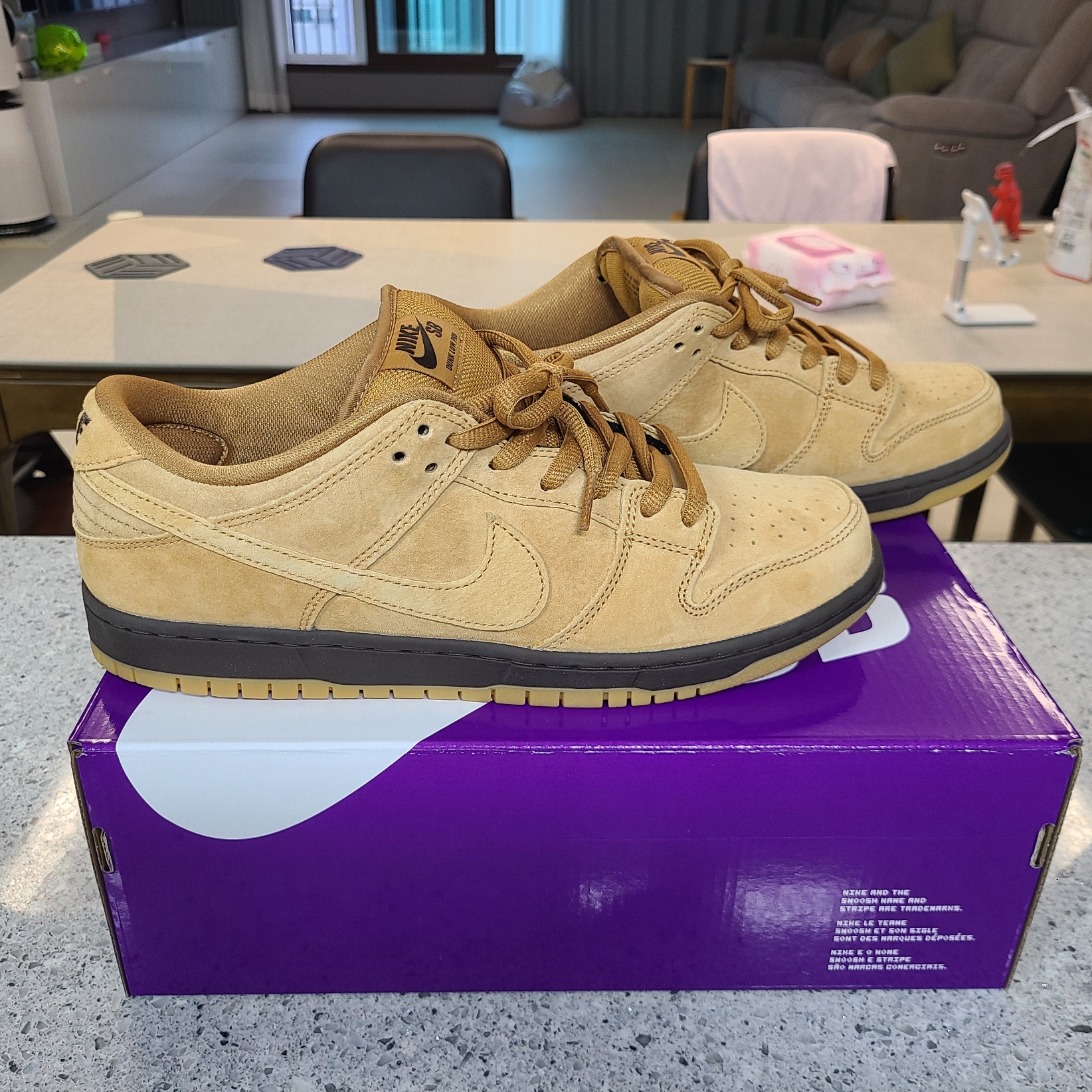 Nike SB Dunk Low Pro Wheat 2023, (TD) Jordan 1 Retro High OG Chicago 2022 착용 스타일 - 4