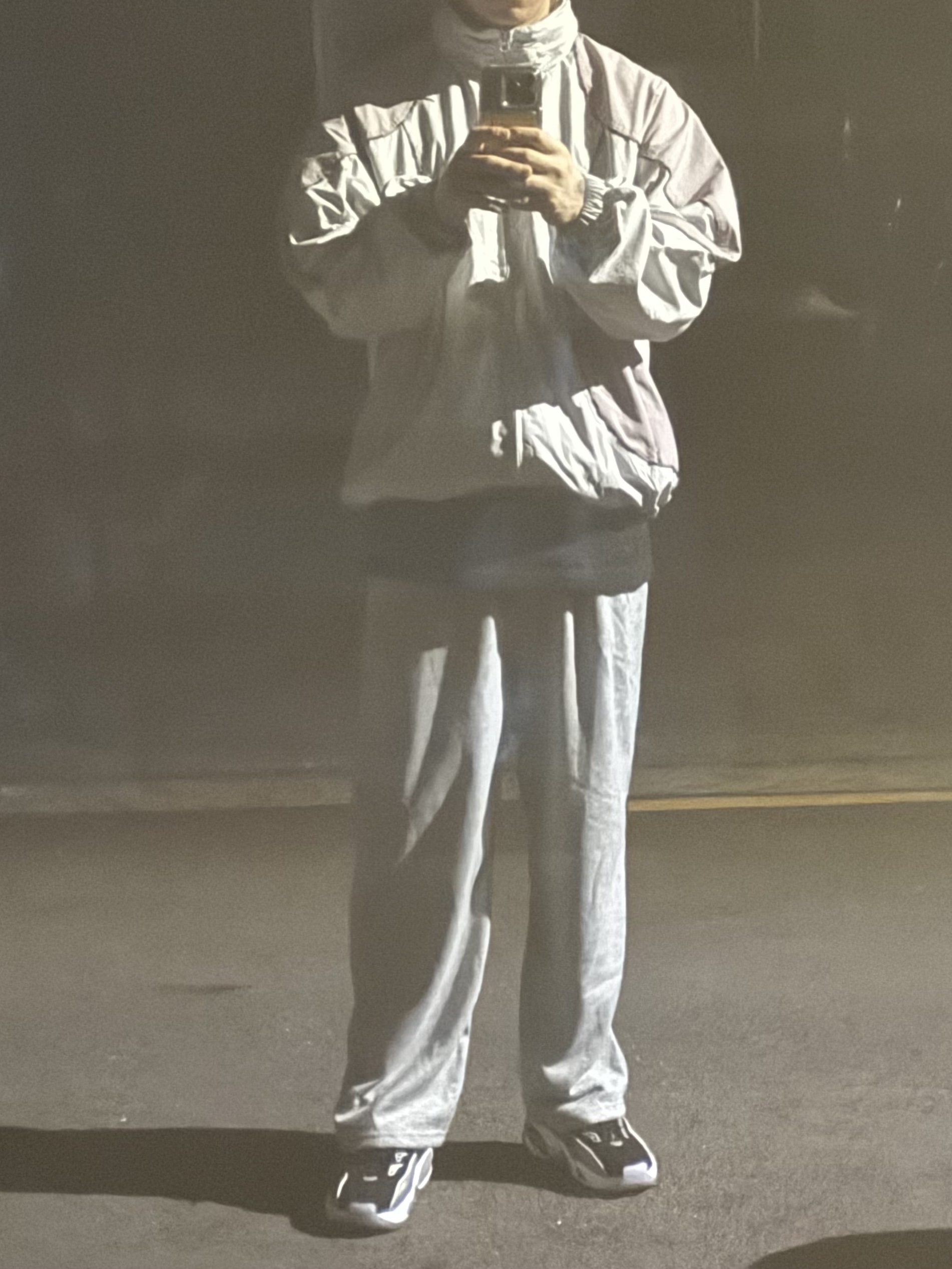 Supreme Logo Piping Hooded Track Jacket Grey - 23FW, Nike x Drake Nocta Glide Black White Clear 착용 스타일 - 1