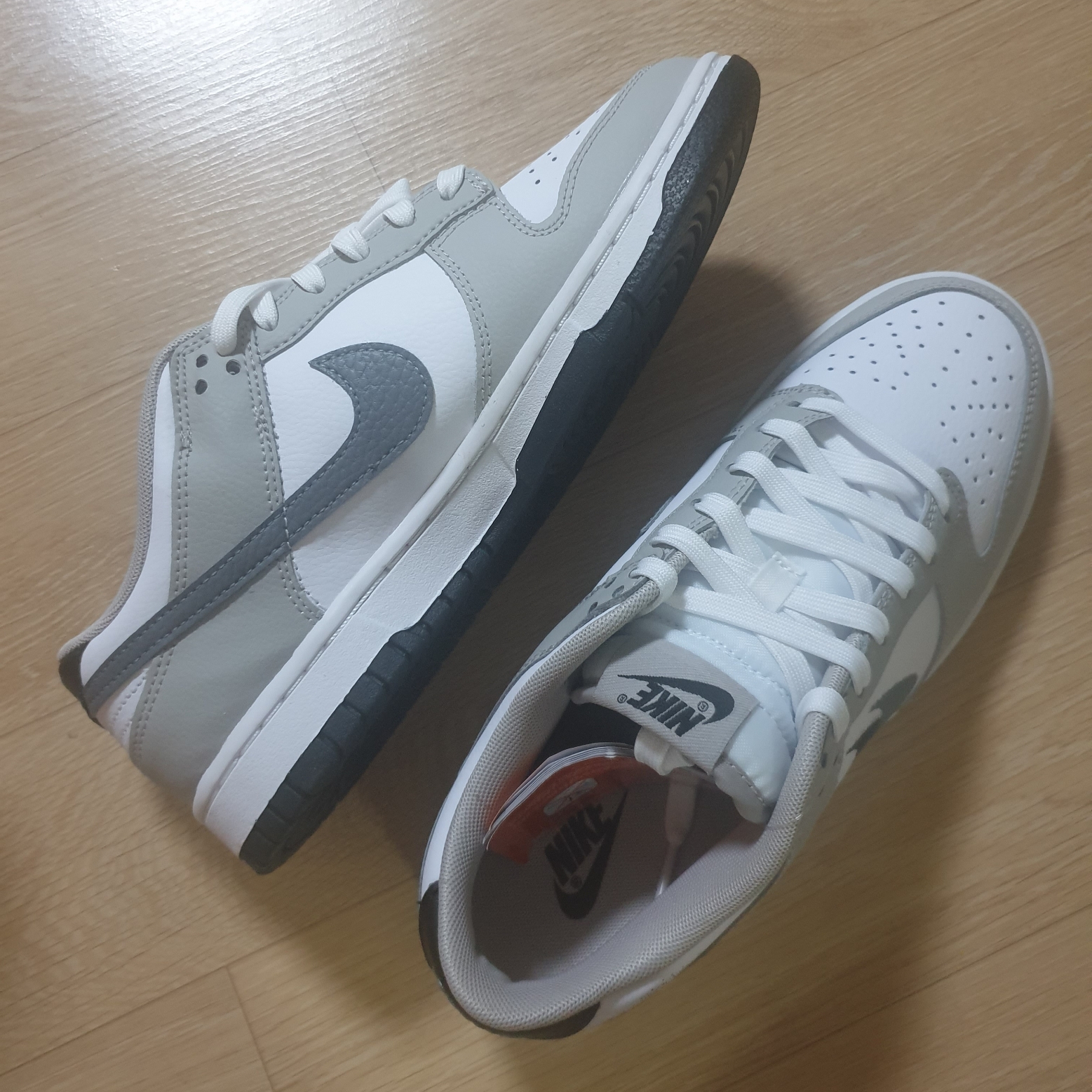 Nike Dunk Low Cool Grey White 착용 스타일