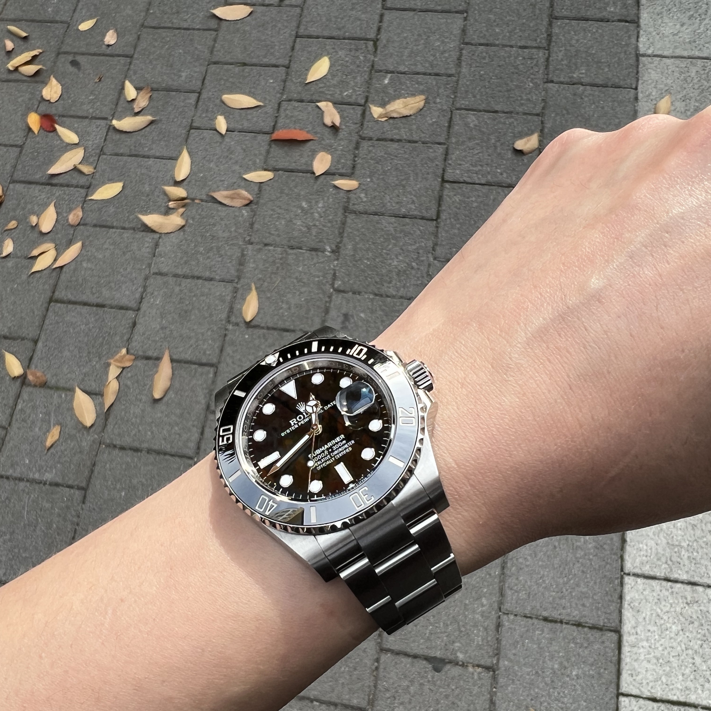 Rolex Submariner Date 41mm 126610LN Black Oyster 착용 스타일 - 2