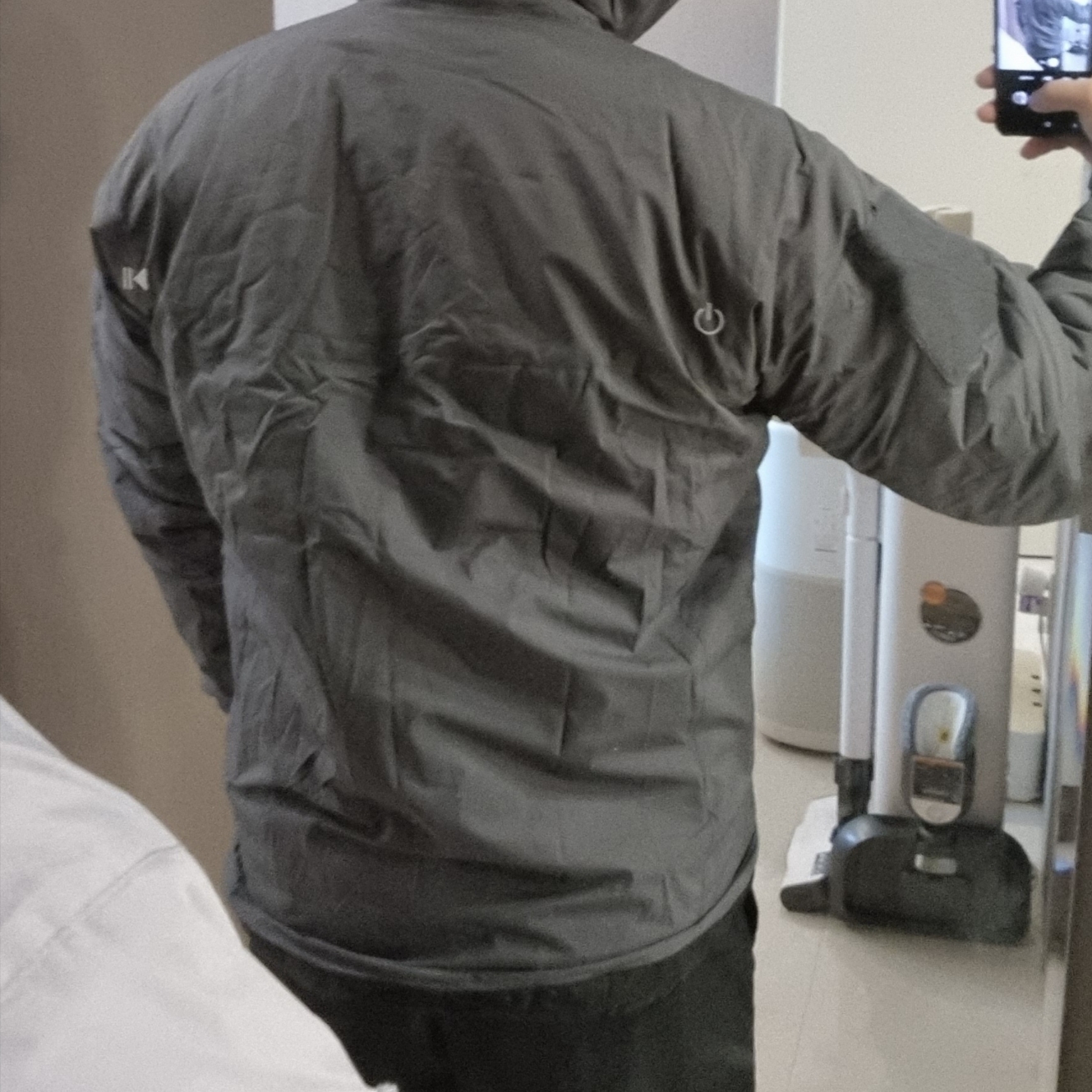 Arc'teryx LEAF Cold WX Hoody LT Gen 2 Wolf 착용 스타일 - 2
