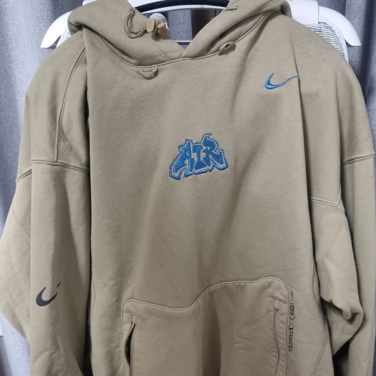 Nike x Off-White NRG Fleece Hoodie Khaki - Asia 착용 스타일
