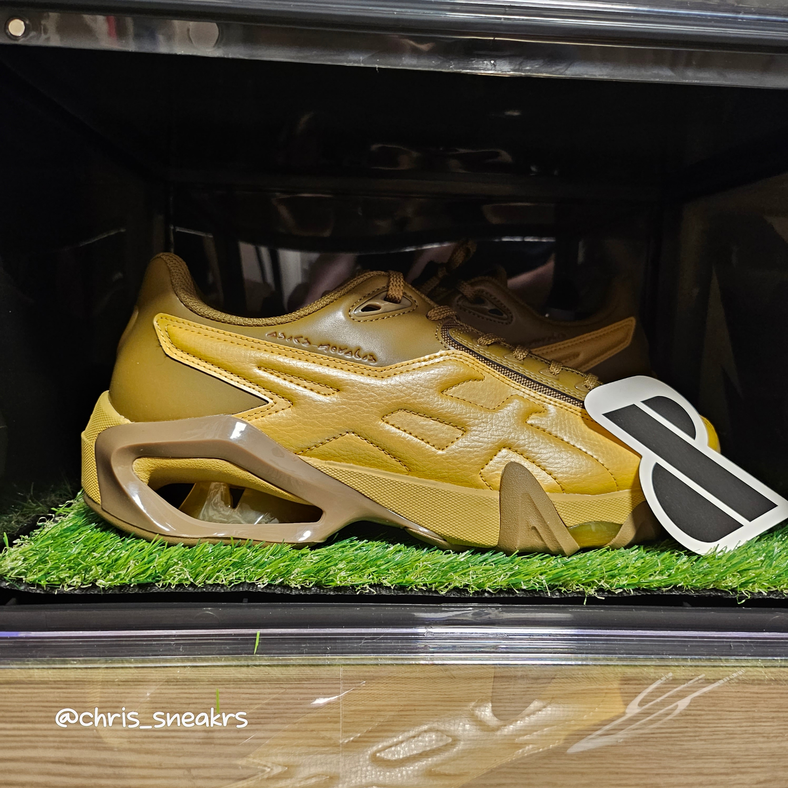 Asics x Kiko Kostadinov Novalis Gel-Teremoa Medallion Yellow Honey 착용 스타일 - 3