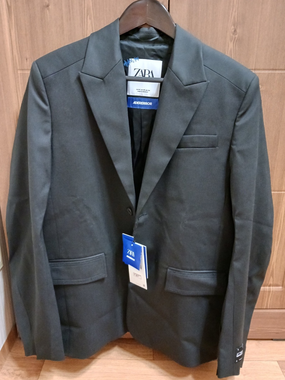 Zara x Ader Error Oversize Blazer Black 착용 스타일