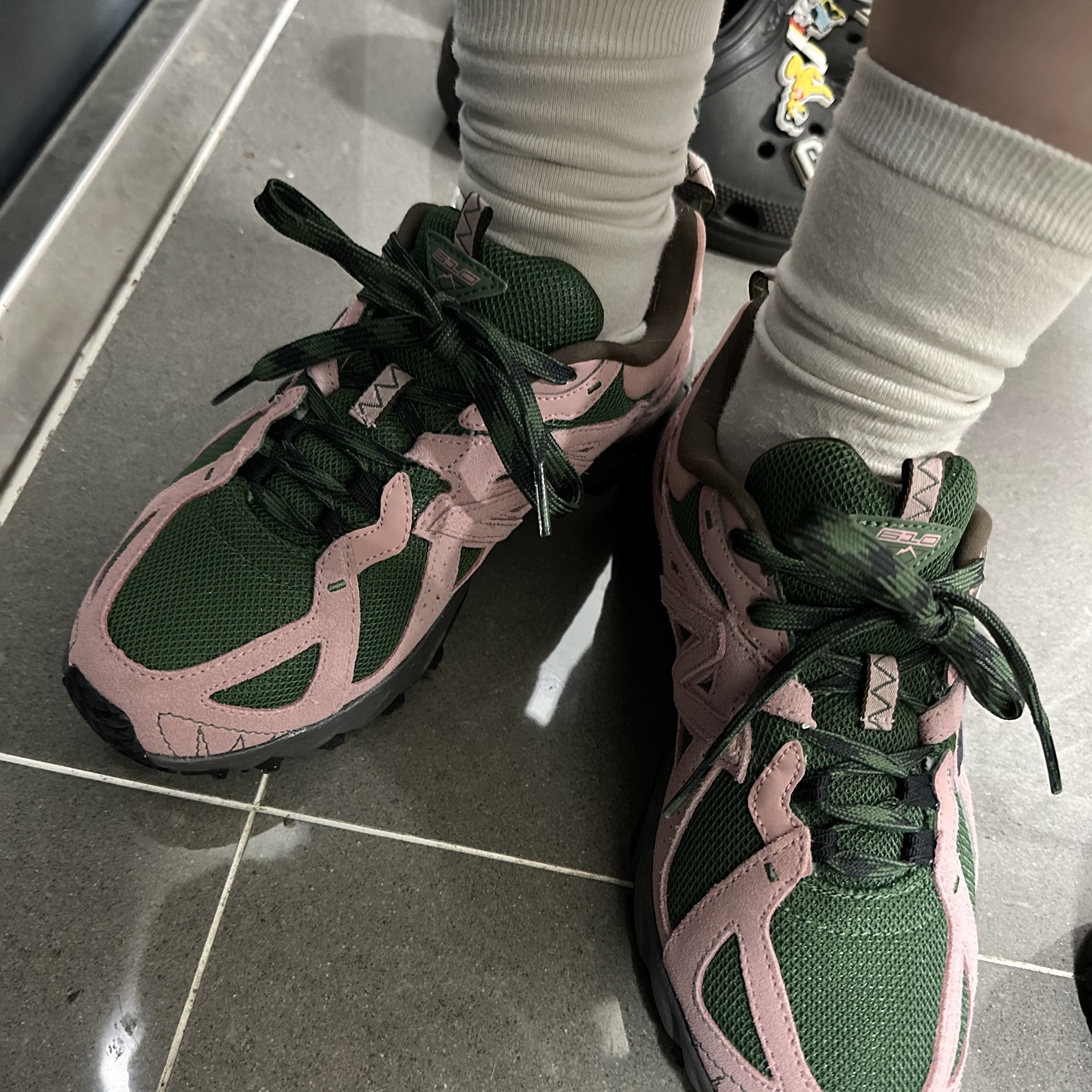 New Balance ML610T Pink Moon - D Standard 착용 스타일 - 2