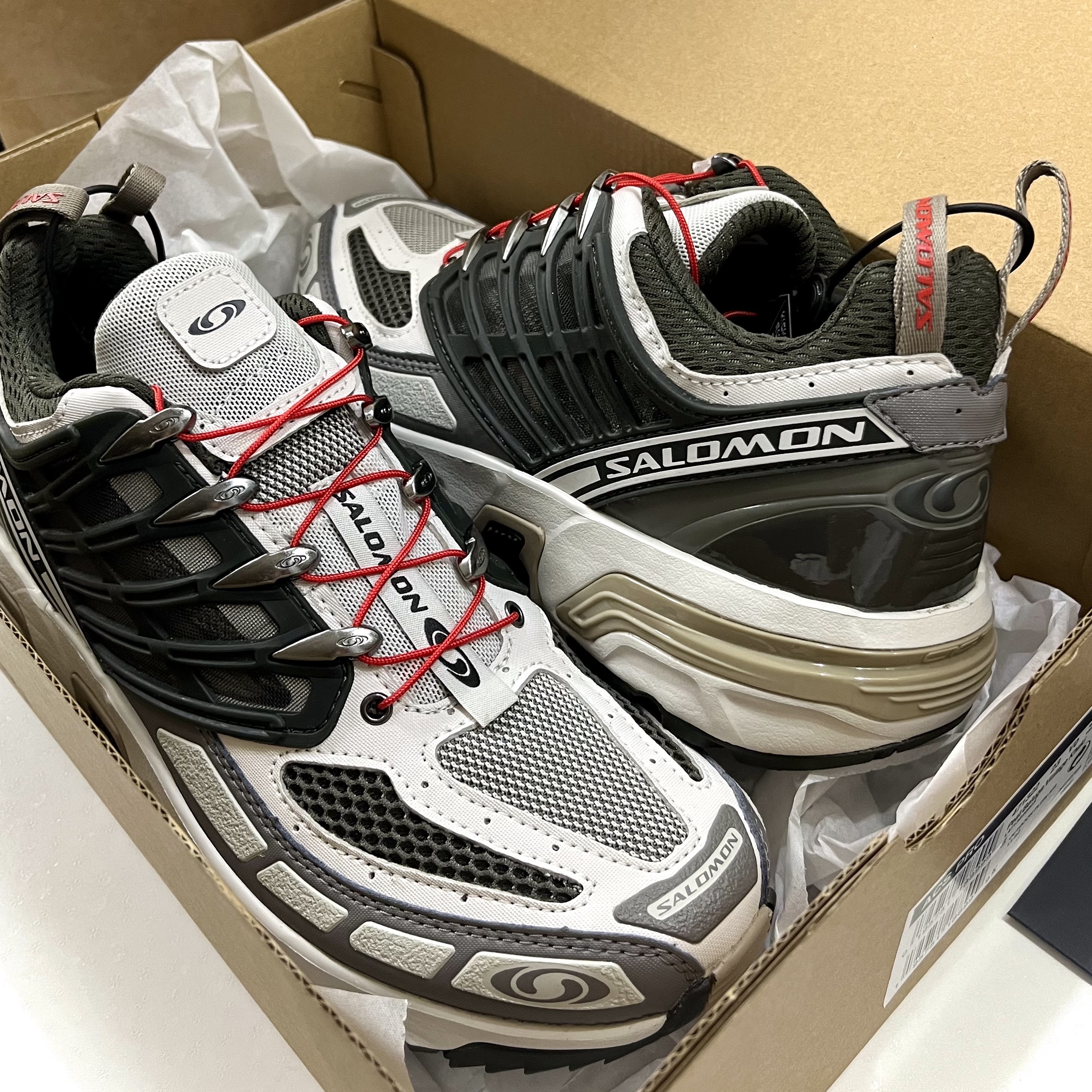 Salomon ACS Pro Beluga Vintage Khaki 착용 스타일