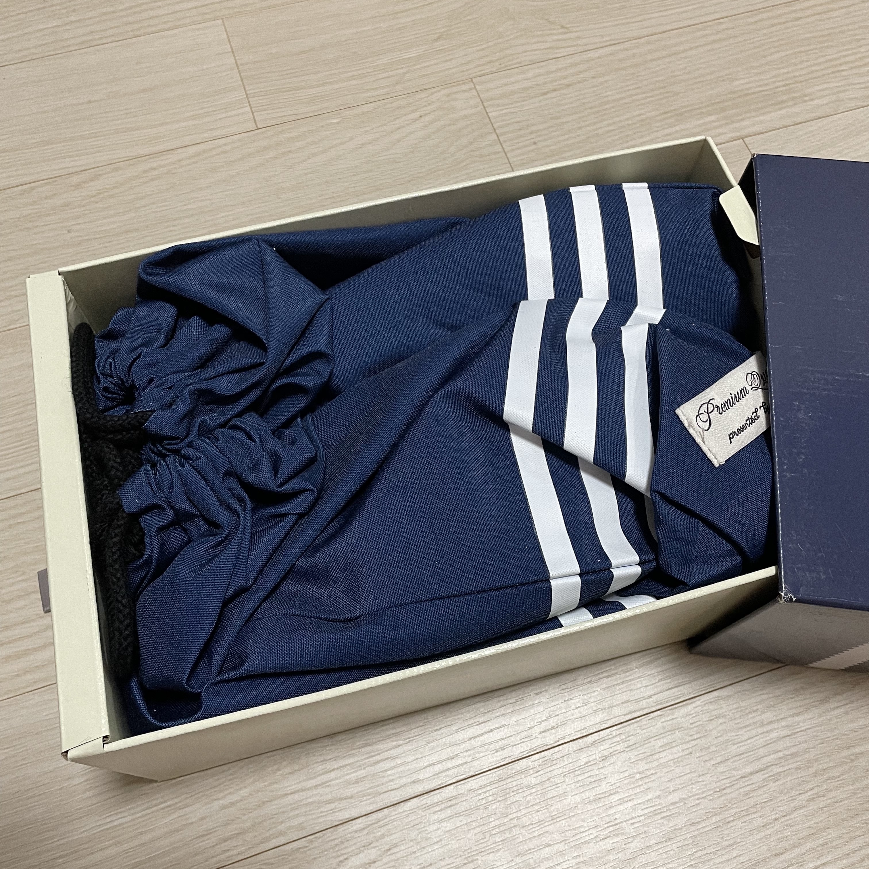 Adidas x Notitle. Samba OG Pink 착용 스타일 - 2