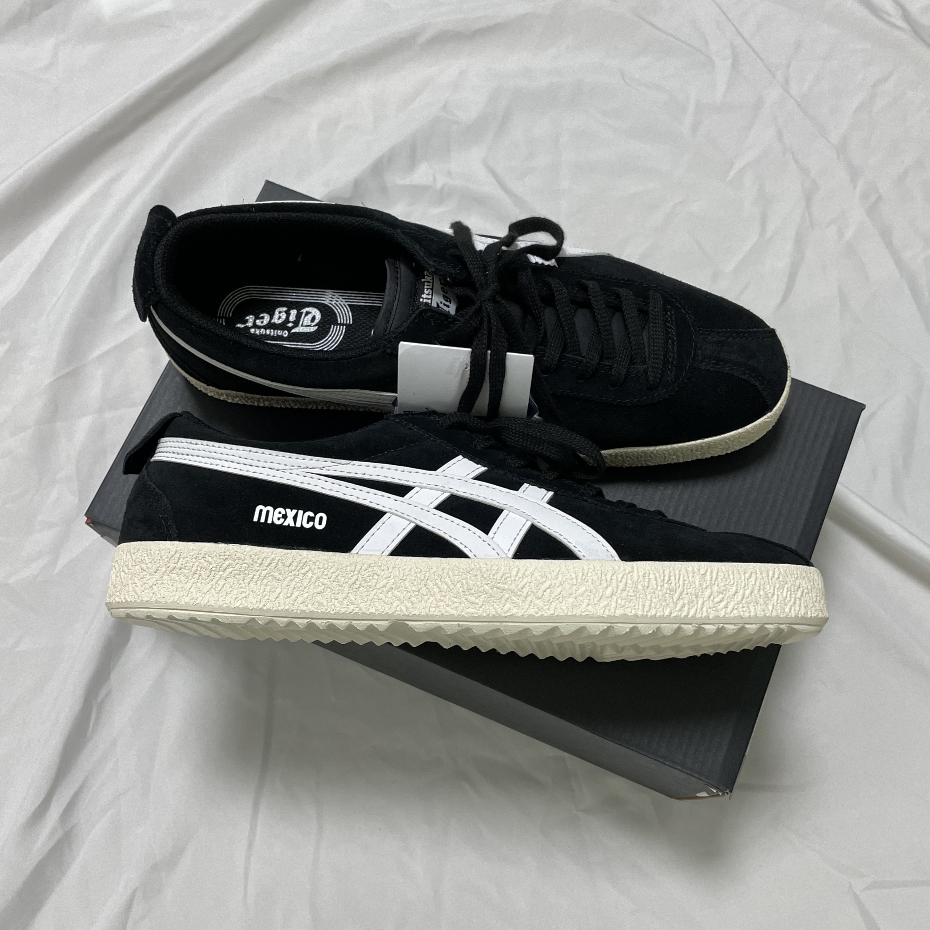 Onitsuka Tiger Mexico Deligation Black White 착용 스타일 - 2
