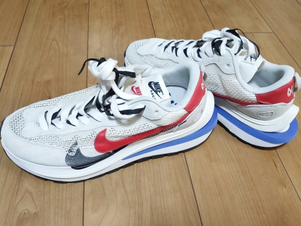 Nike x Sacai VaporWaffle Royal Fuchsia 착용 스타일